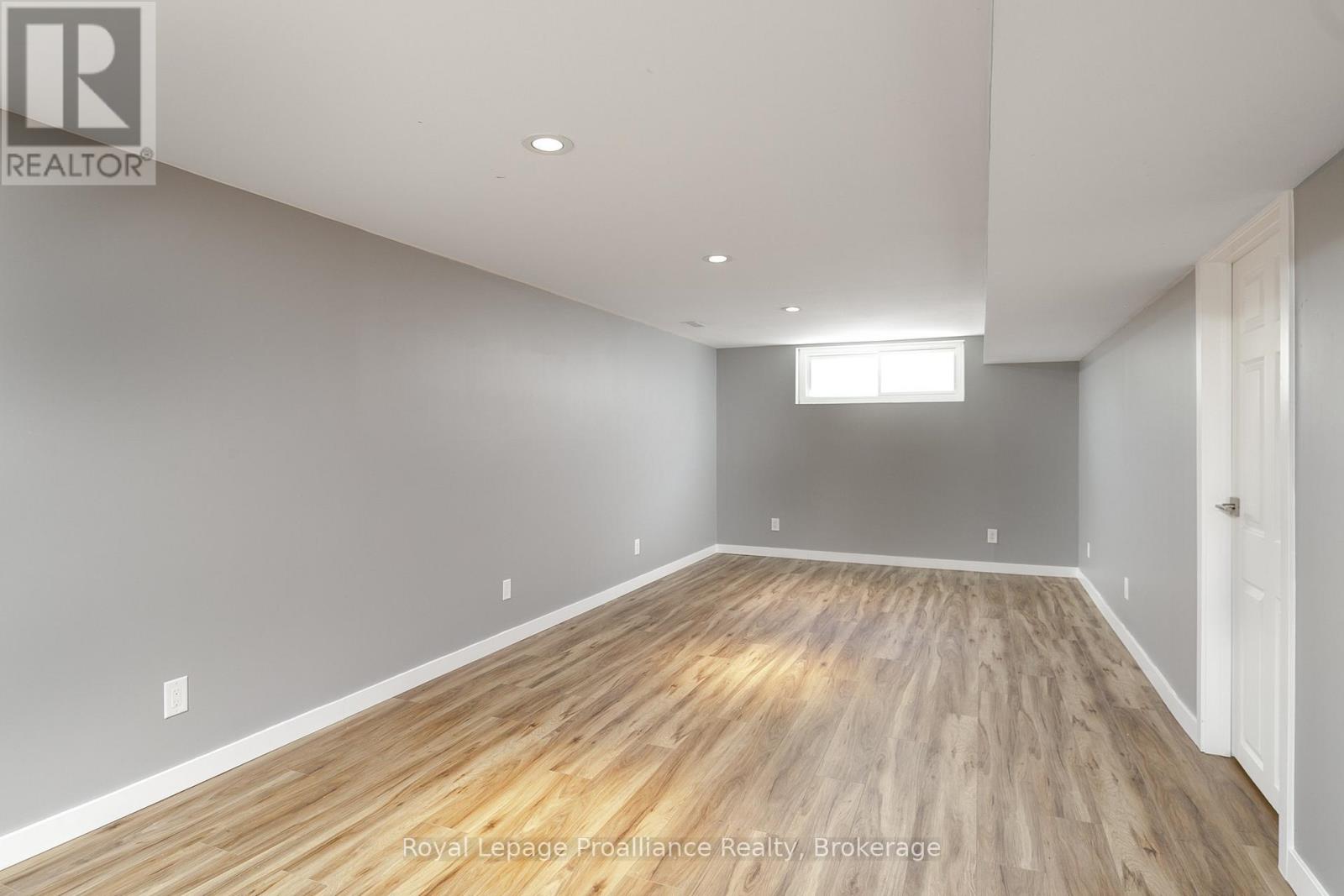 112 Prospect Hill Property Photo 23