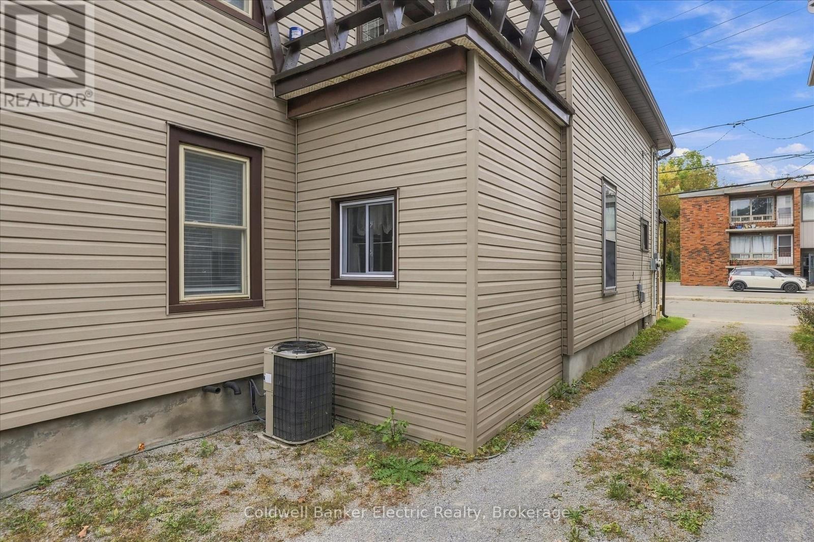 461 Murray Street Property Photo 27