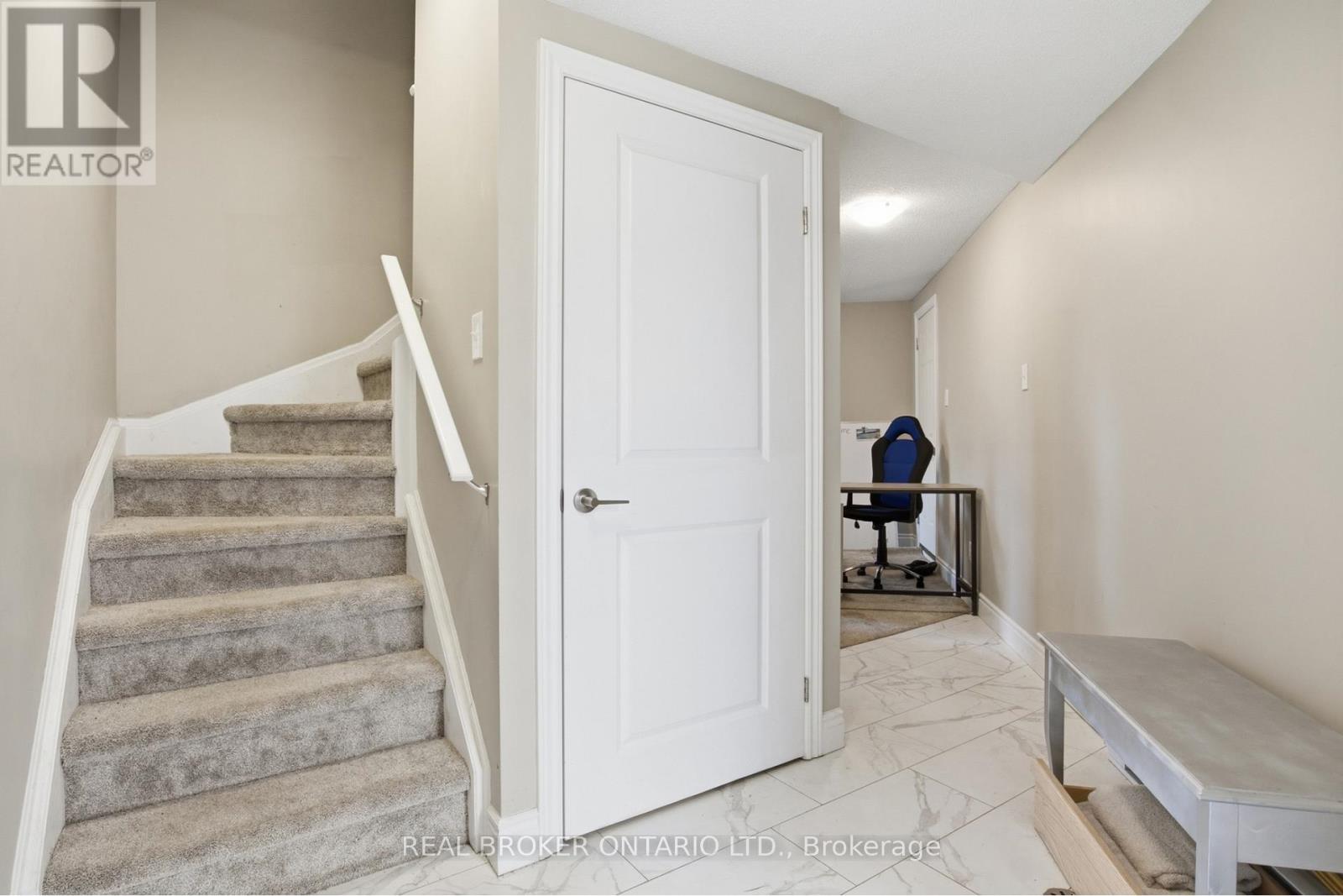 46 - 60 Elmsdale Drive Property Photo 9