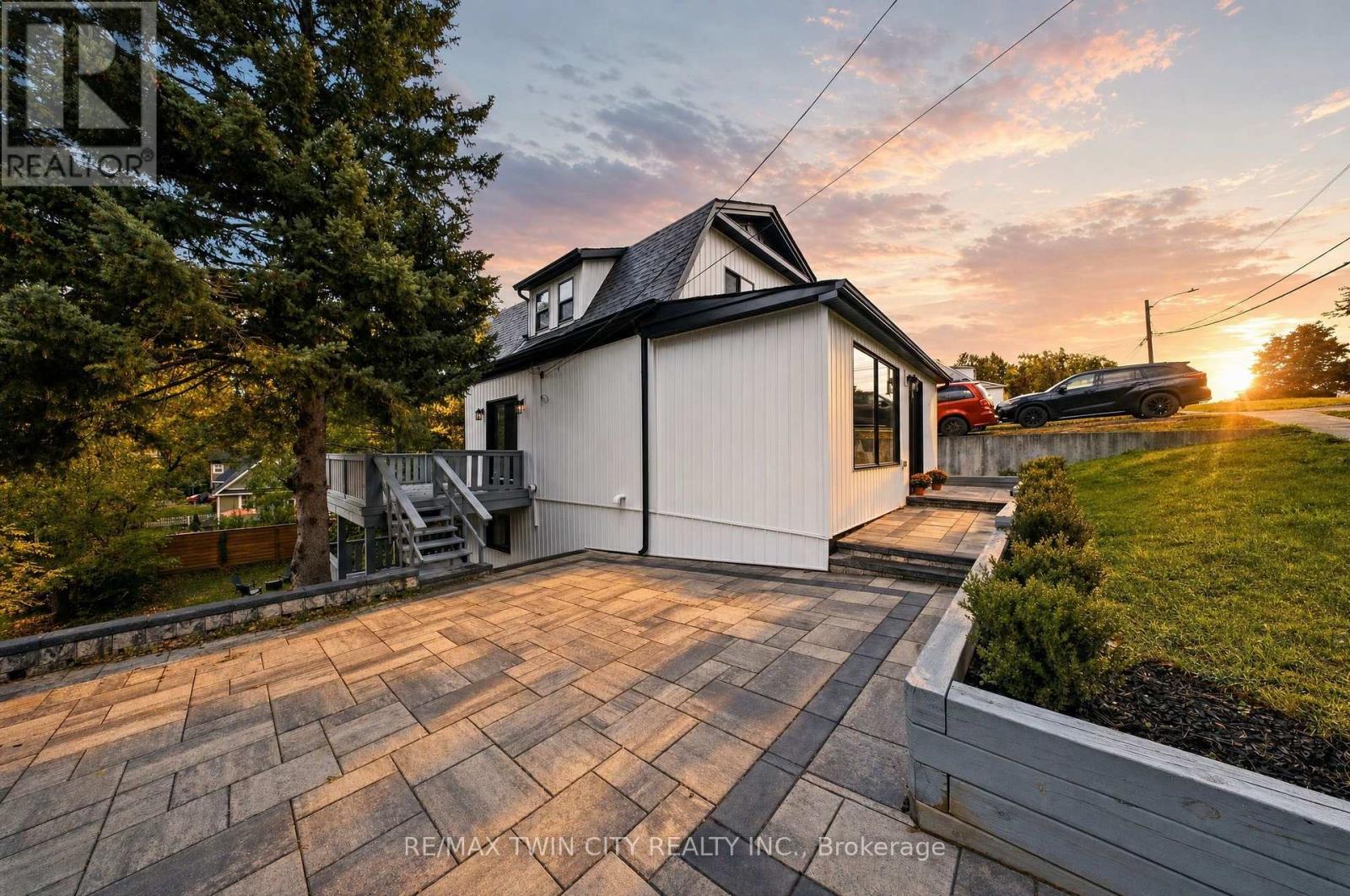 23 Aberdeen Street Property Photo 3