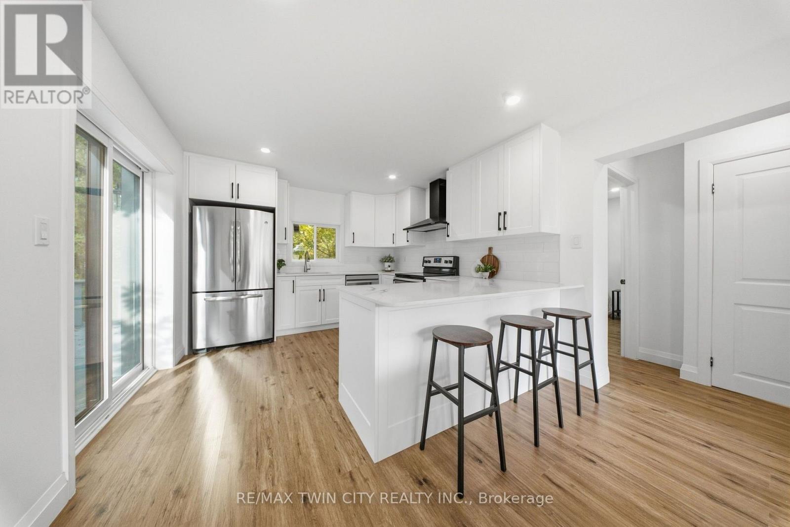23 Aberdeen Street Property Photo 13