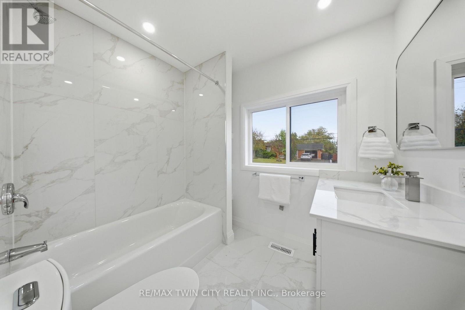 23 Aberdeen Street Property Photo 23