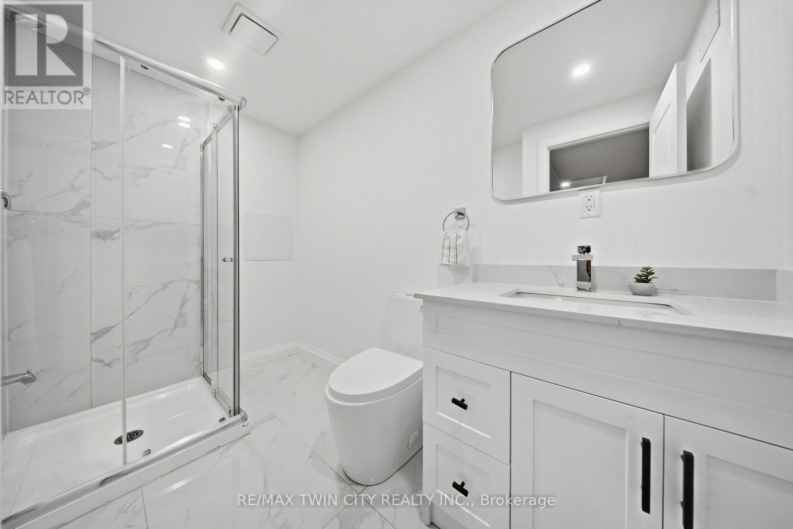 23 Aberdeen Street Property Photo 26