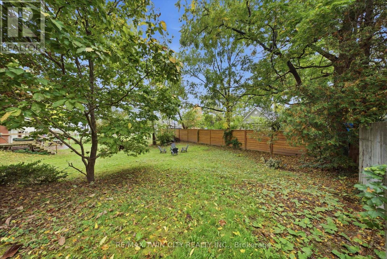 23 Aberdeen Street Property Photo 36