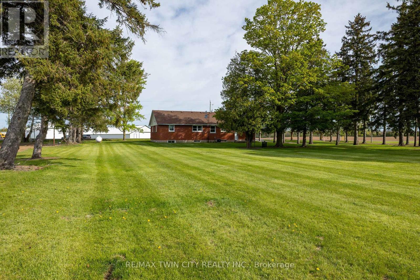 522 Ellis Avenue Property Photo 8