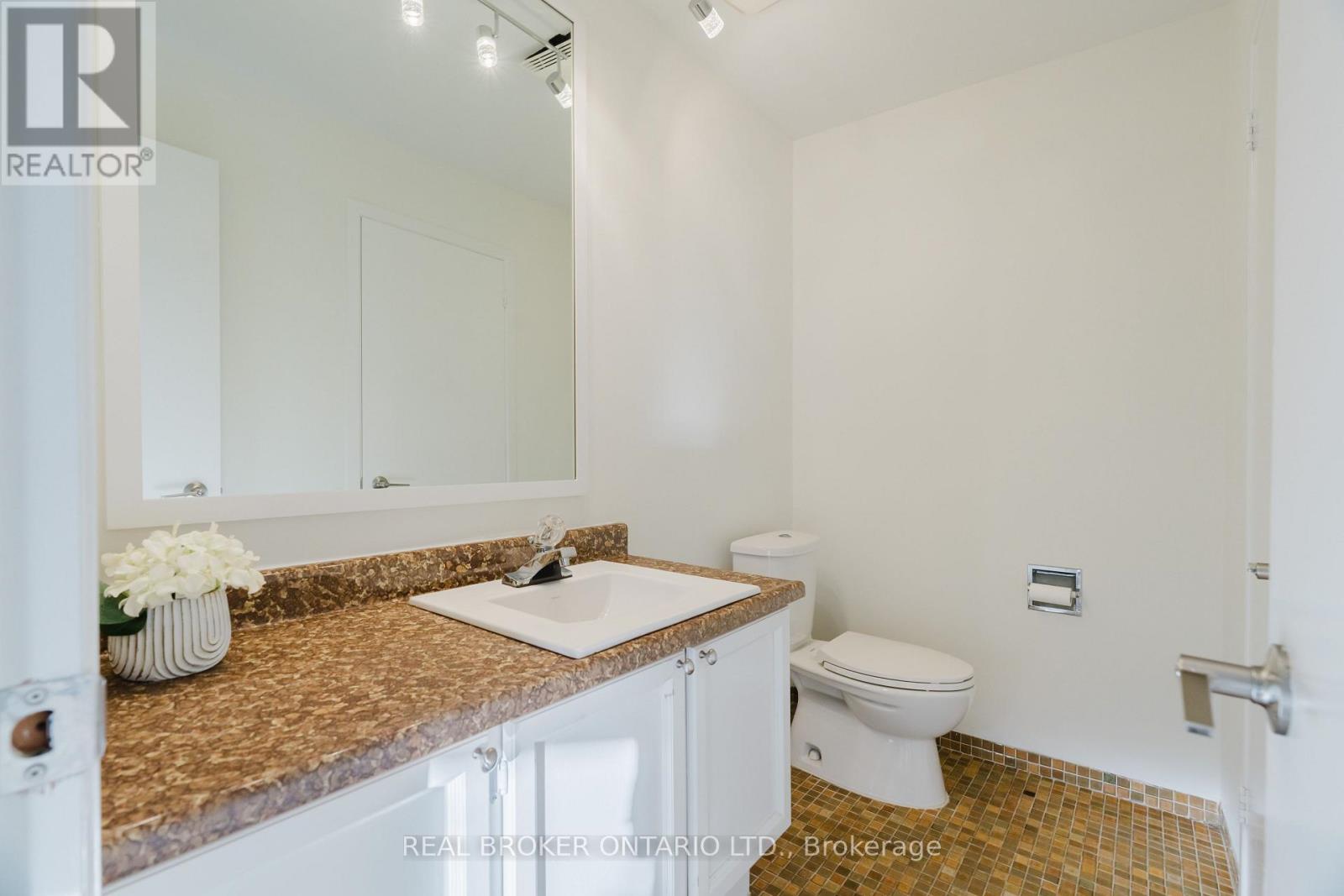 905 Plante Drive Property Photo 18