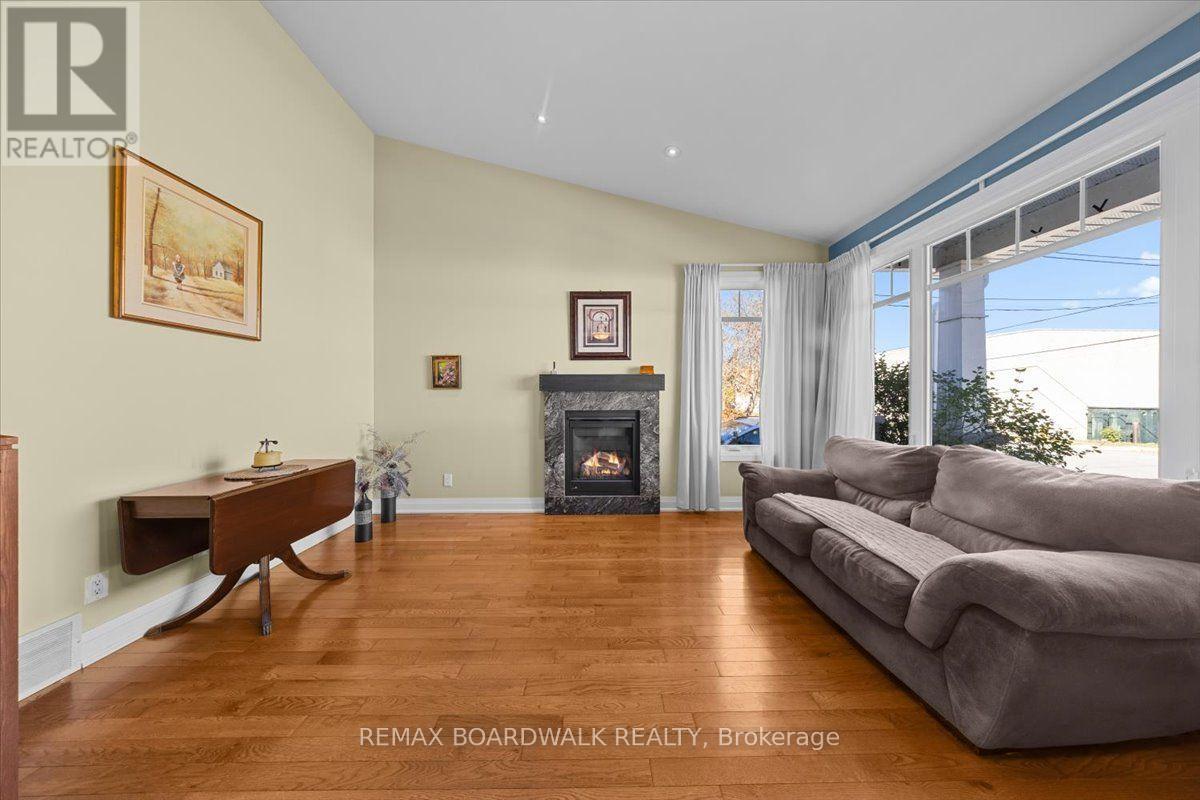 131 Elizabeth Street Property Photo 8
