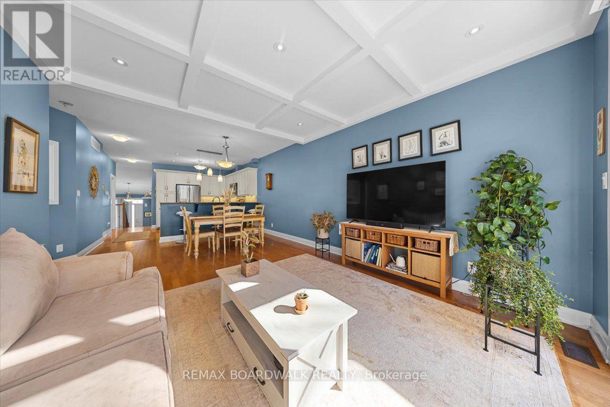 131 Elizabeth Street Property Photo 18
