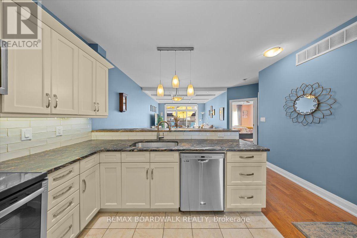 131 Elizabeth Street Property Photo 22