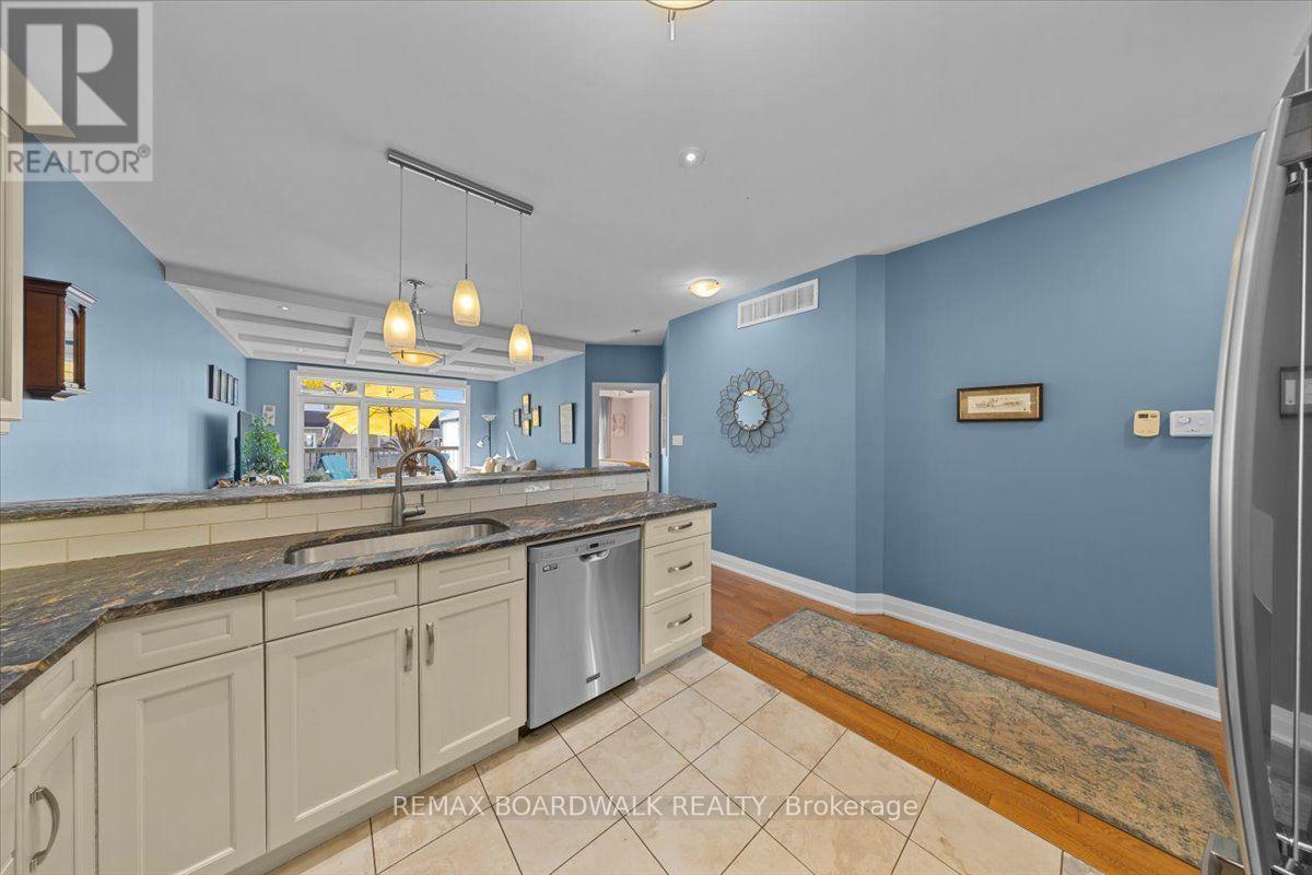 131 Elizabeth Street Property Photo 23