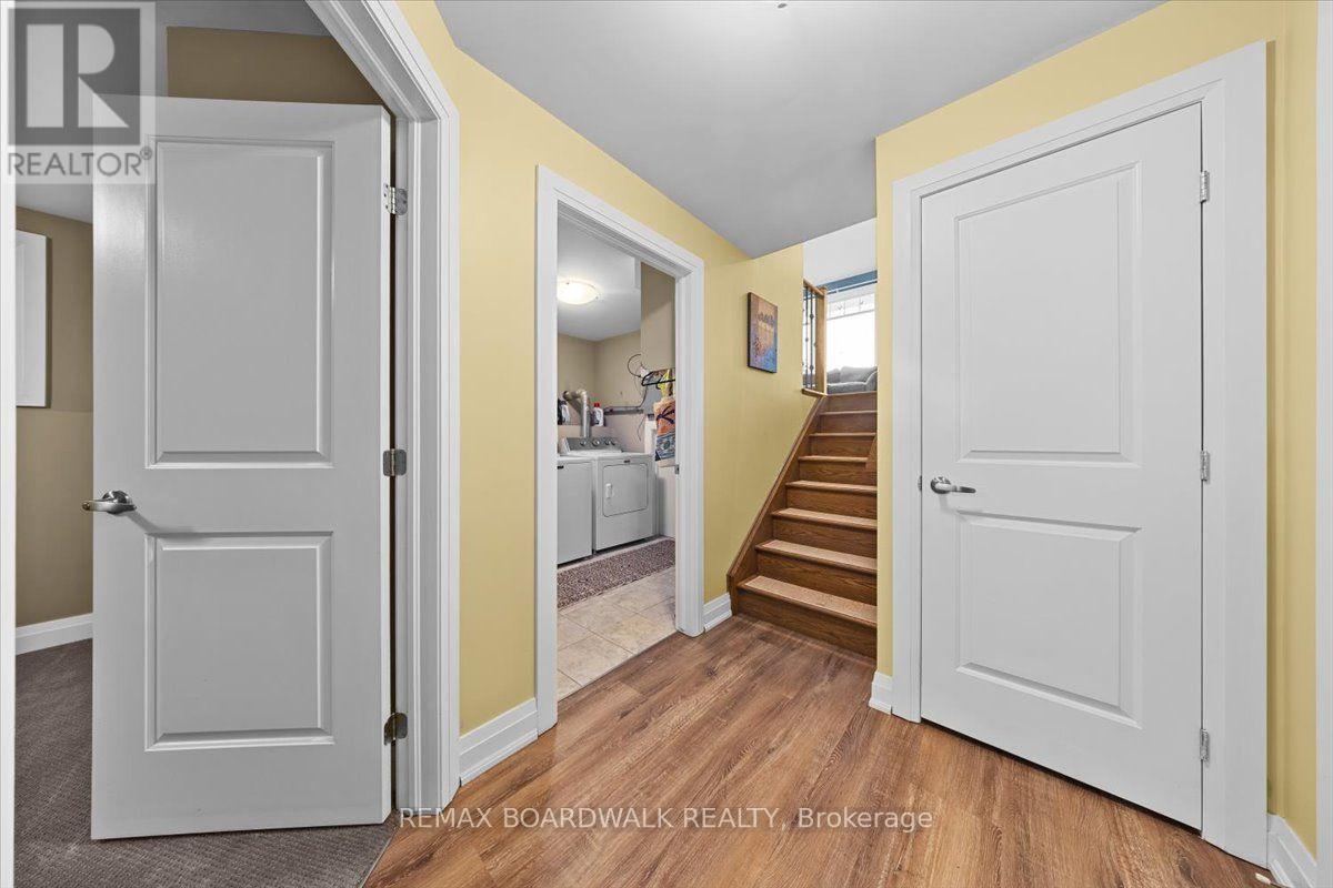 131 Elizabeth Street Property Photo 32