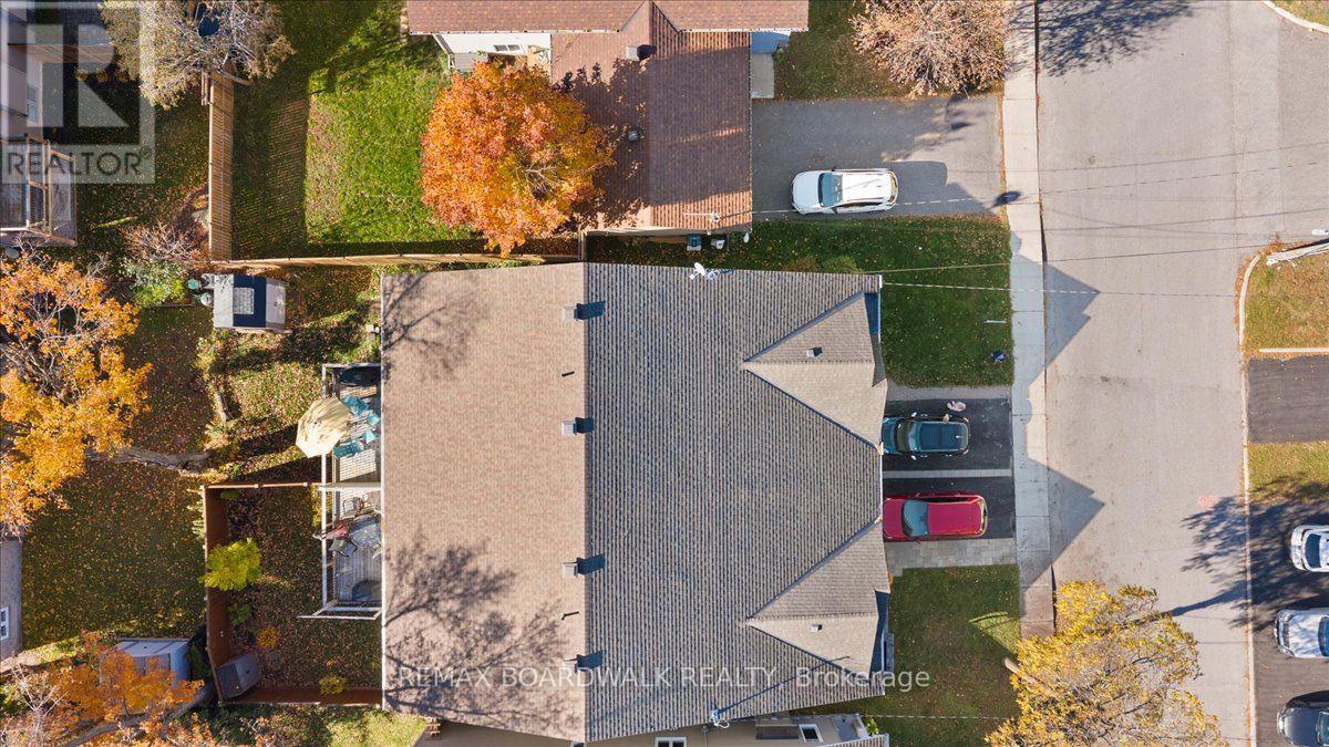 131 Elizabeth Street Property Photo 49