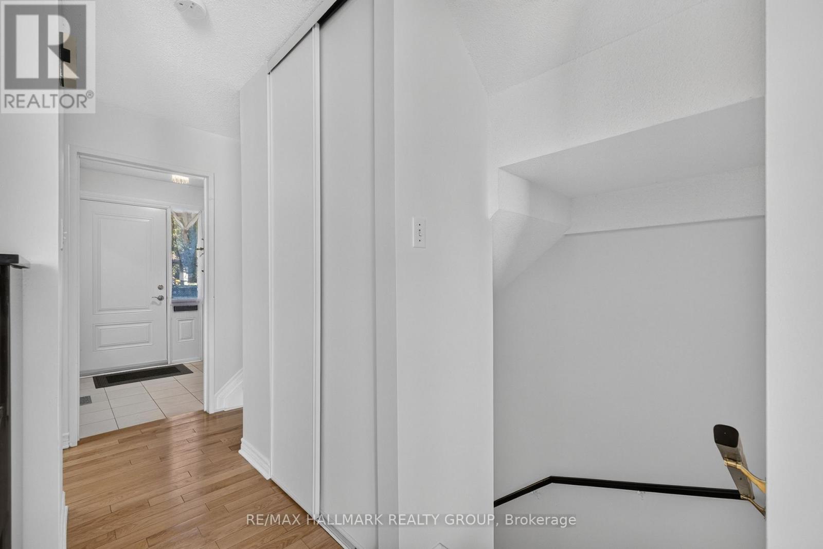 163 Mcclintock Way Property Photo 6
