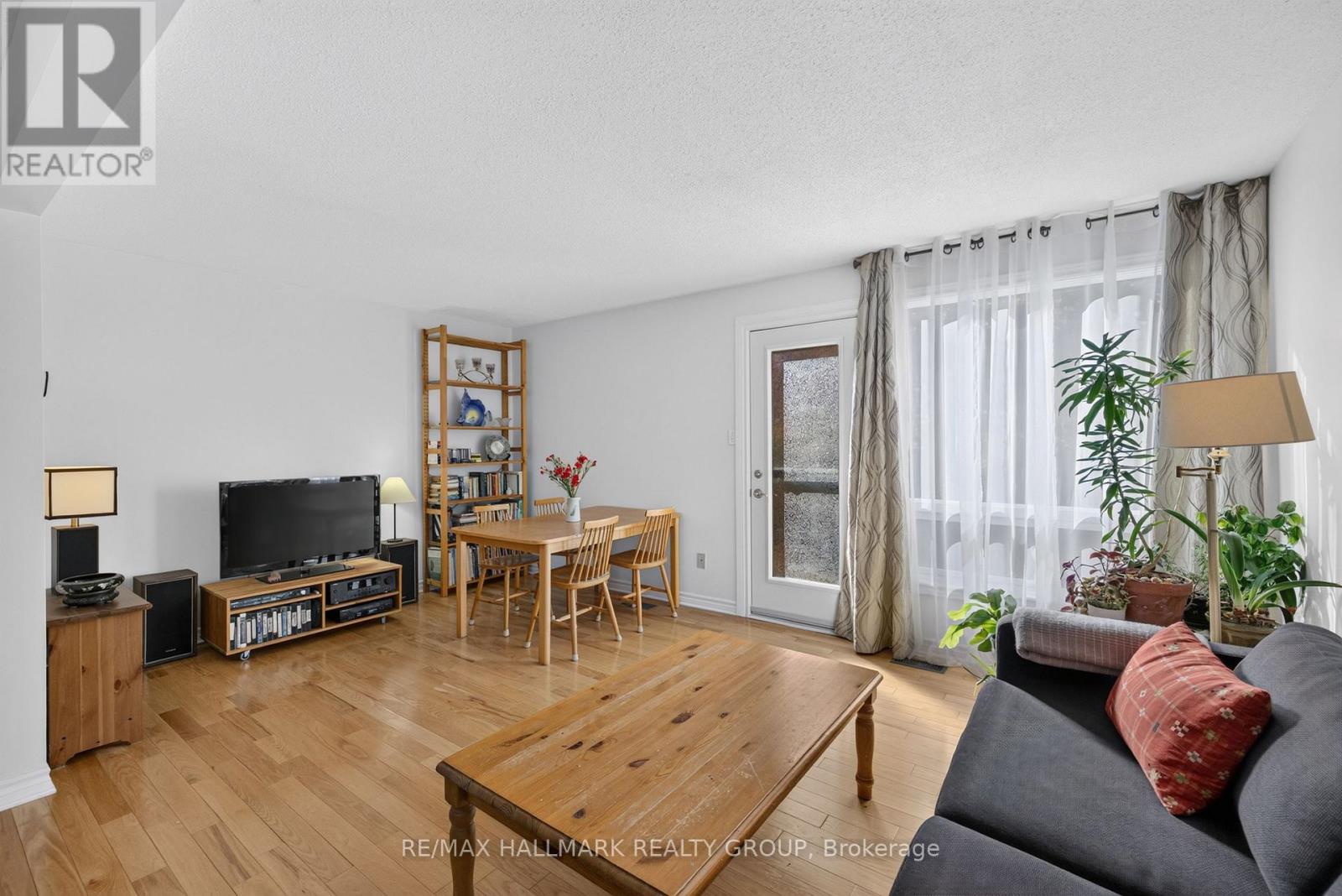 163 Mcclintock Way Property Photo 12