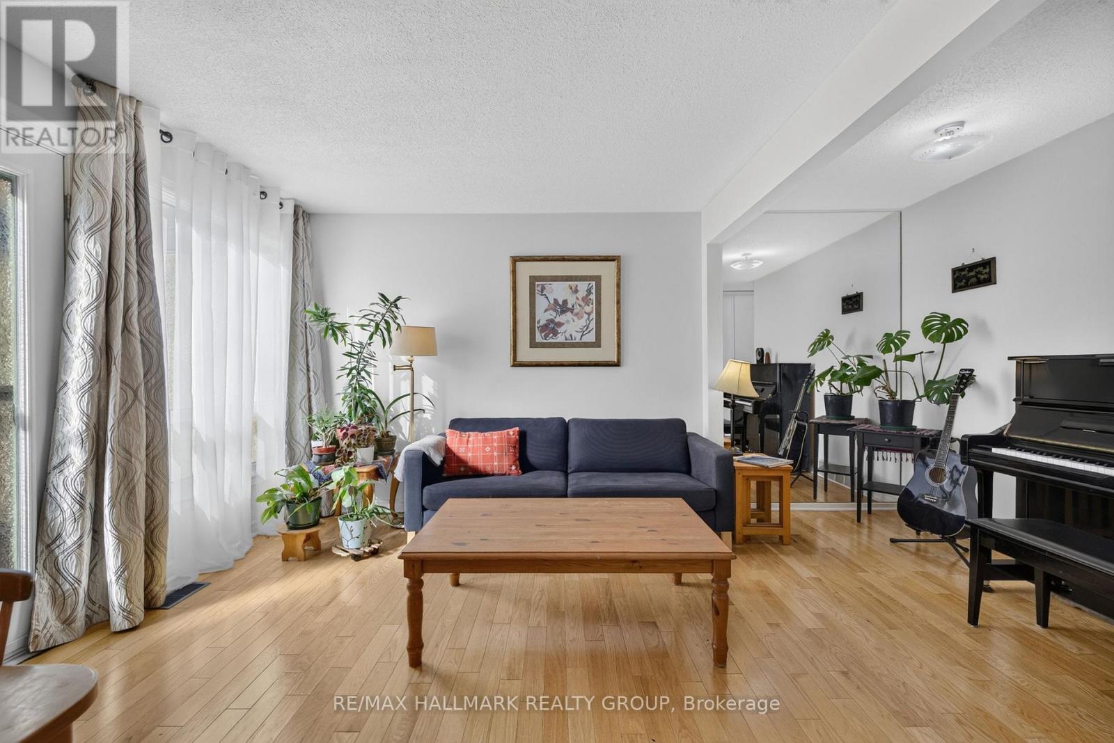 163 Mcclintock Way Property Photo 15