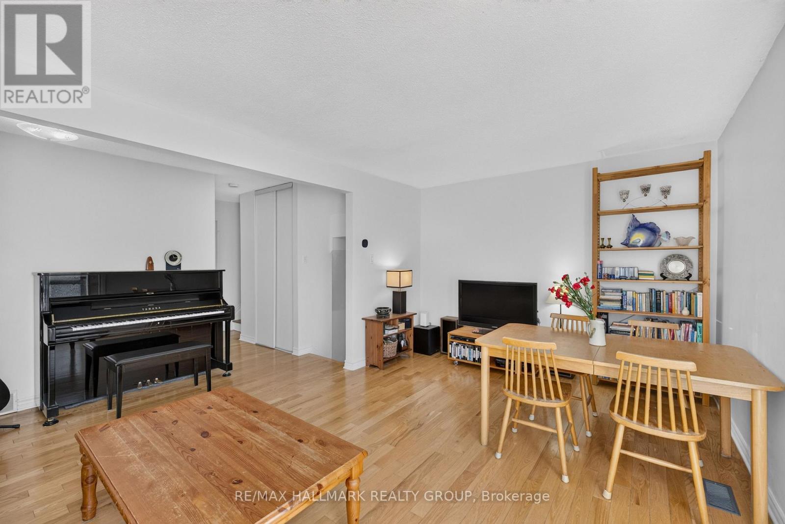 163 Mcclintock Way Property Photo 17