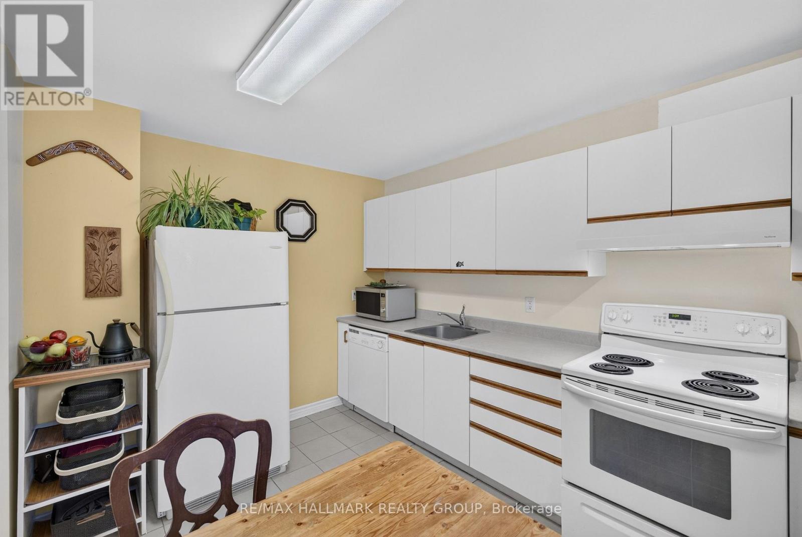 163 Mcclintock Way Property Photo 23