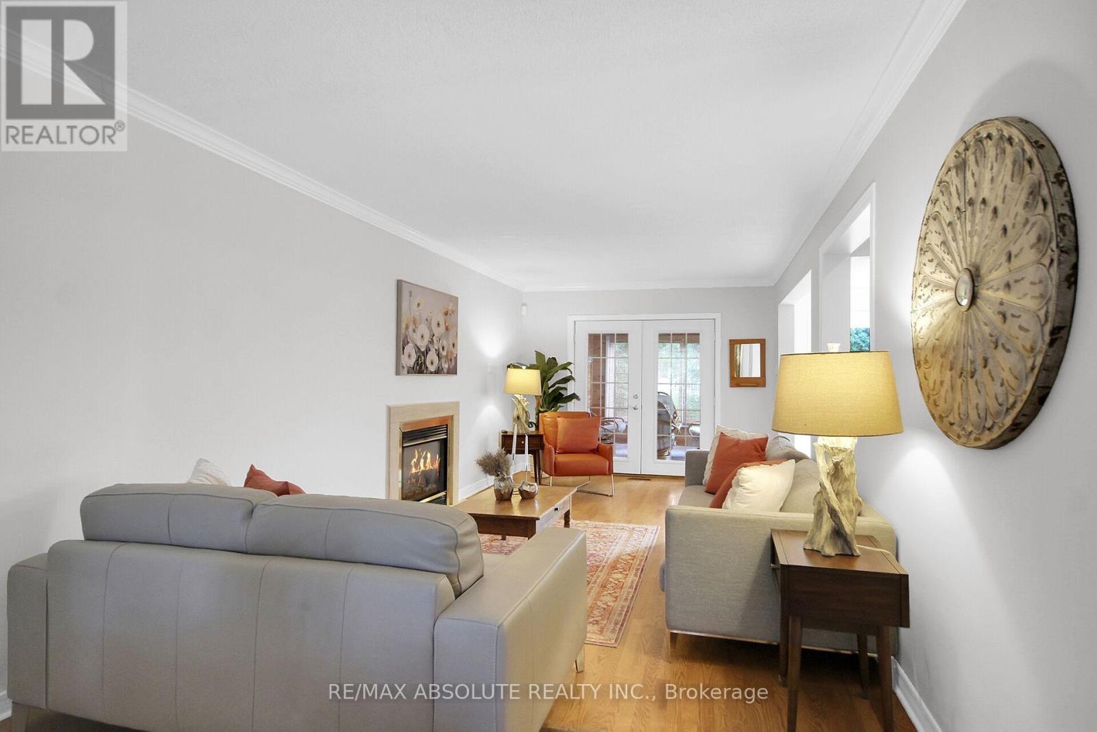 38 Forestglade Crescent Property Photo 9