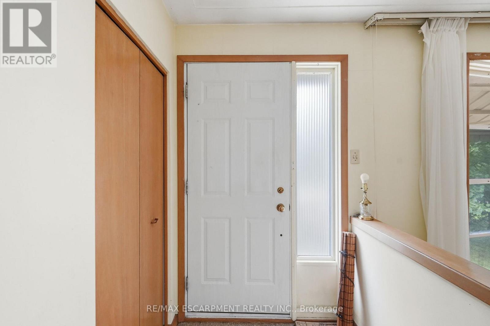 44 Mcdonald Court Property Photo 4