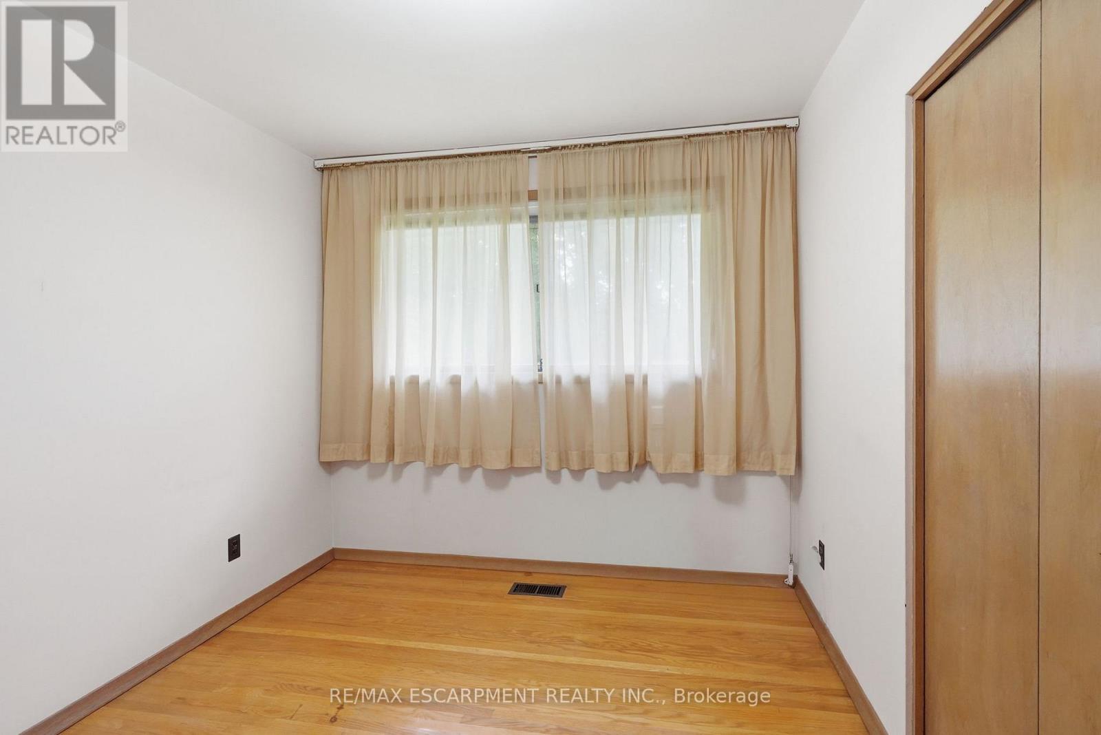 44 Mcdonald Court Property Photo 15