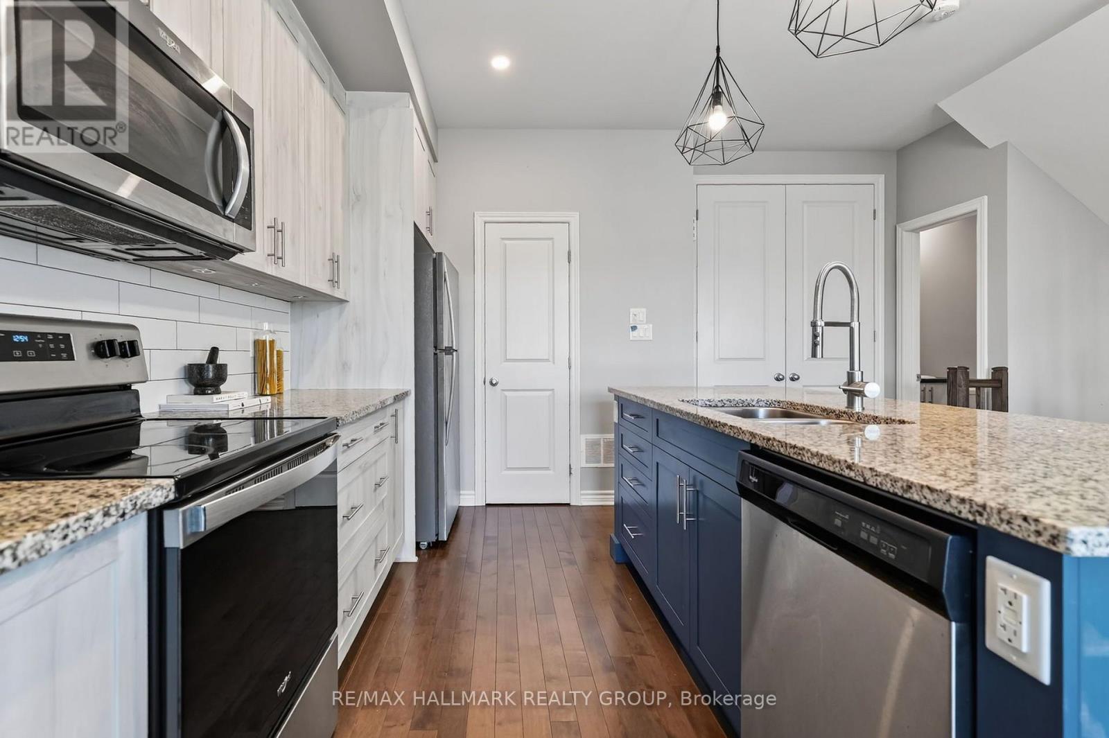 794 Cap Diamant Way Property Photo 15