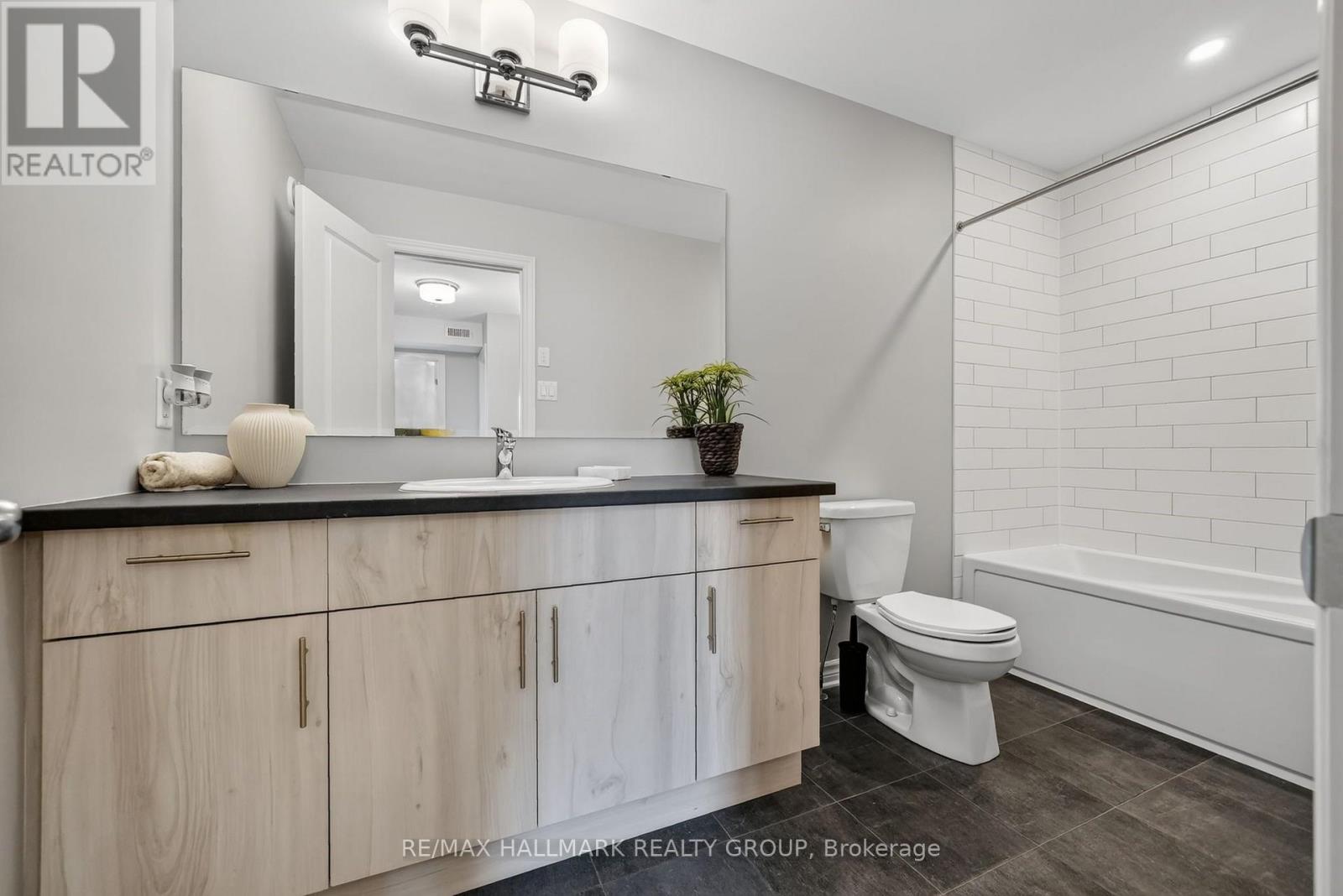 794 Cap Diamant Way Property Photo 30