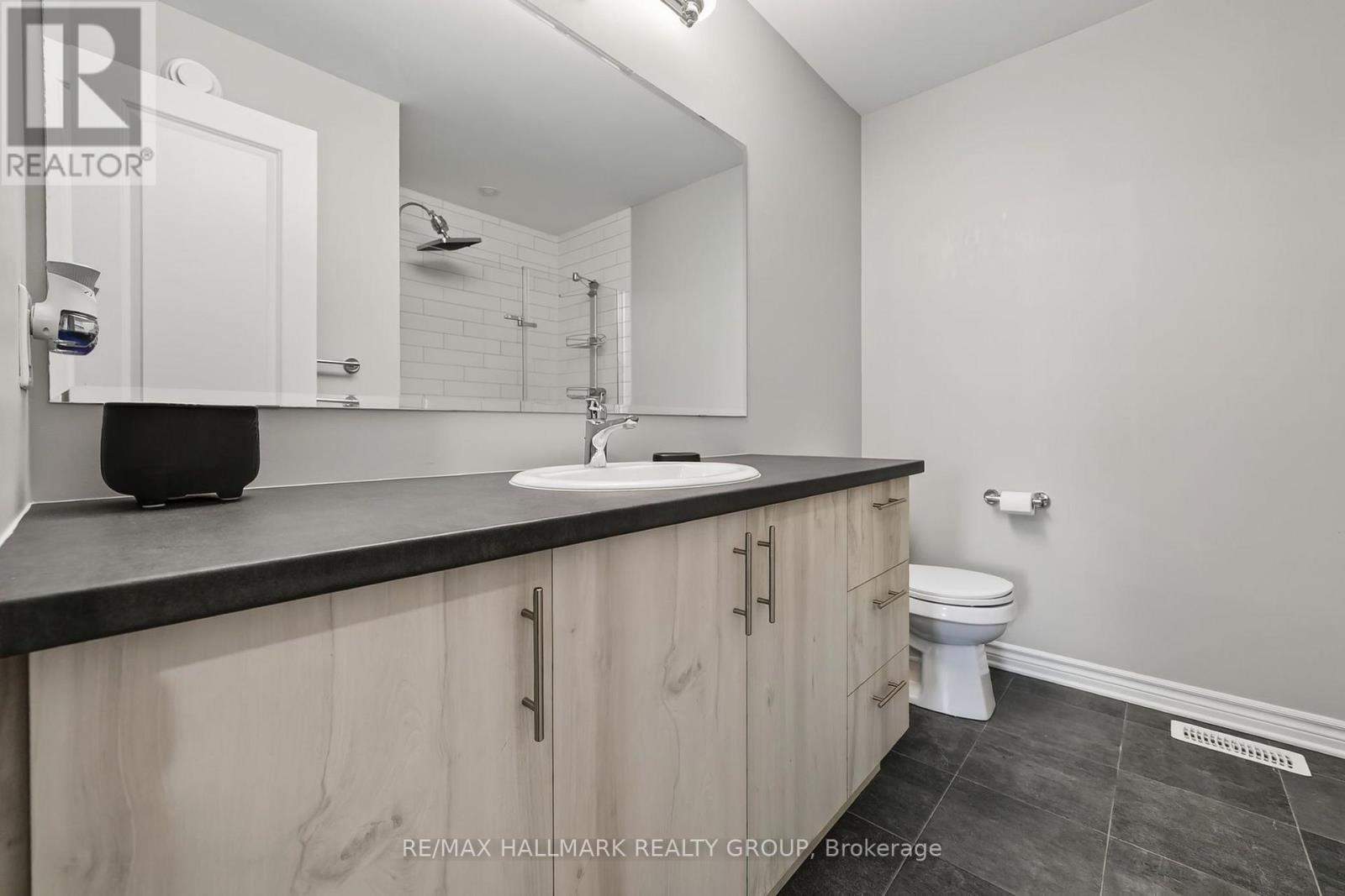 794 Cap Diamant Way Property Photo 38