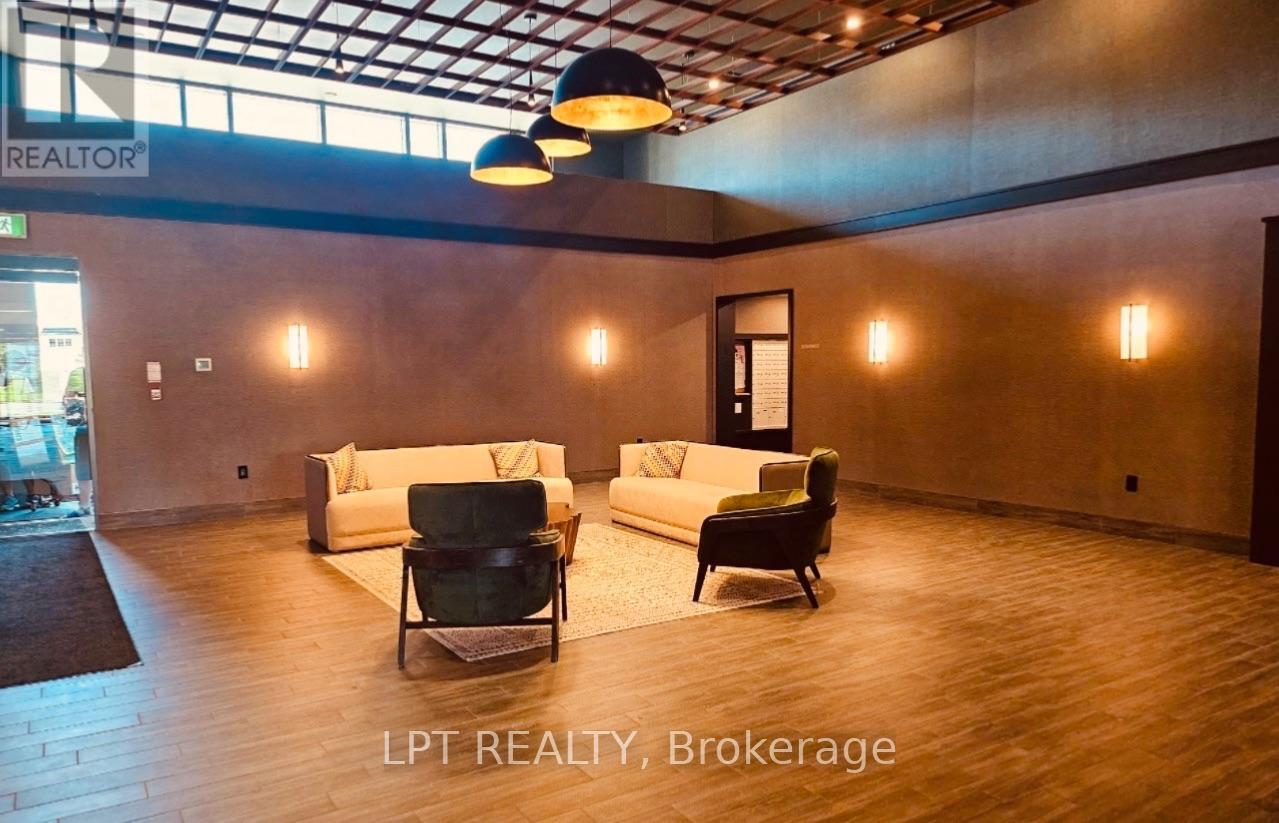 912 - 450 Dundas Street E Property Photo 2