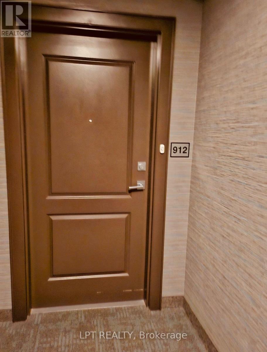 912 - 450 Dundas Street E Property Photo 6