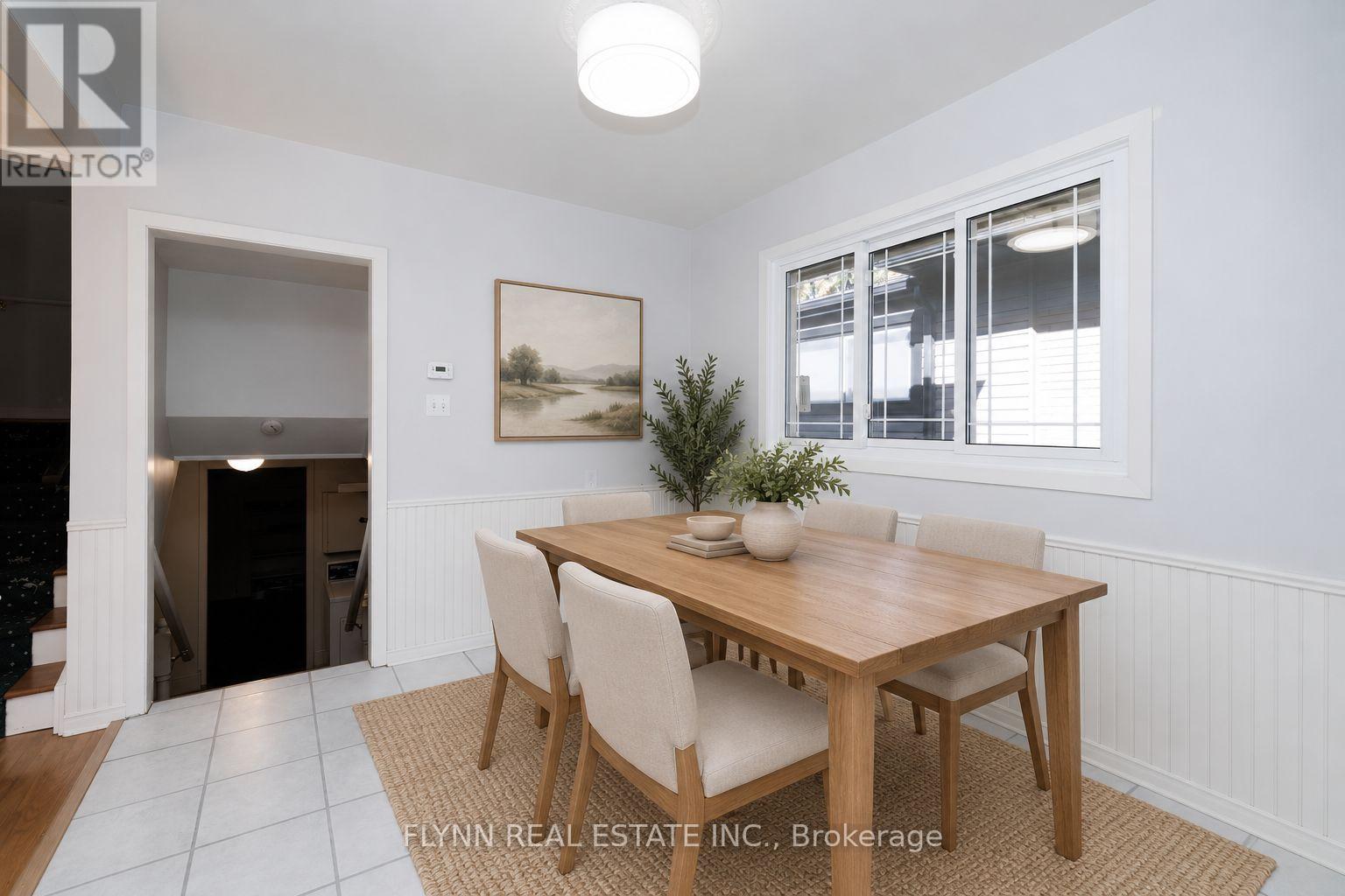 8968 Banting Avenue Property Photo 11