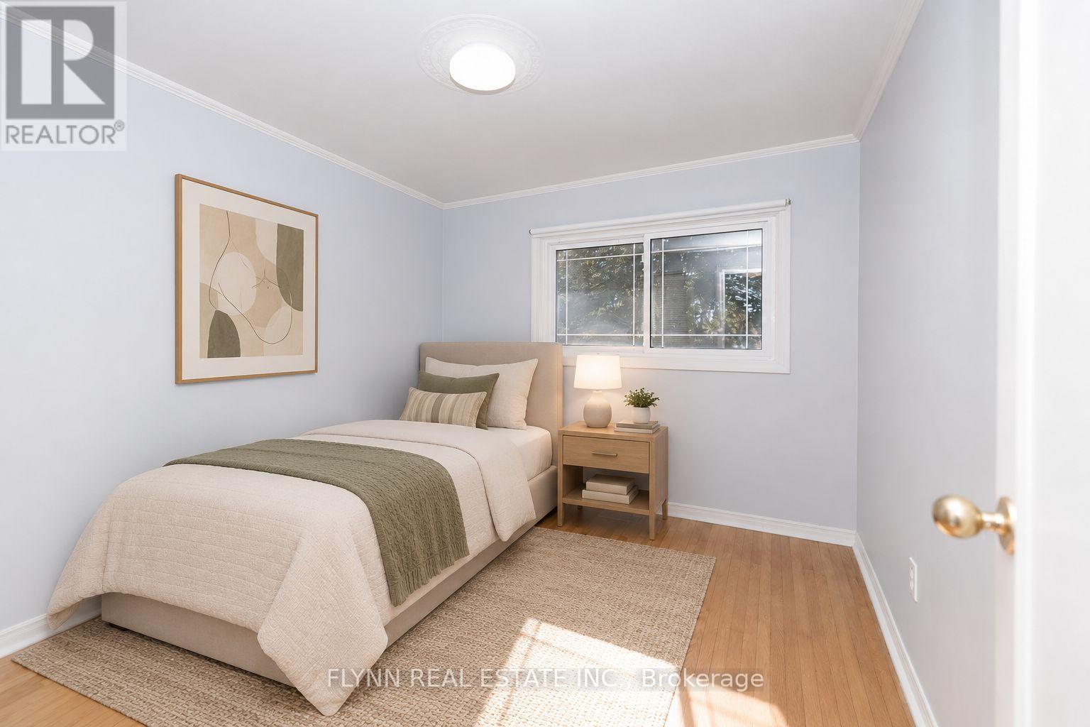 8968 Banting Avenue Property Photo 19