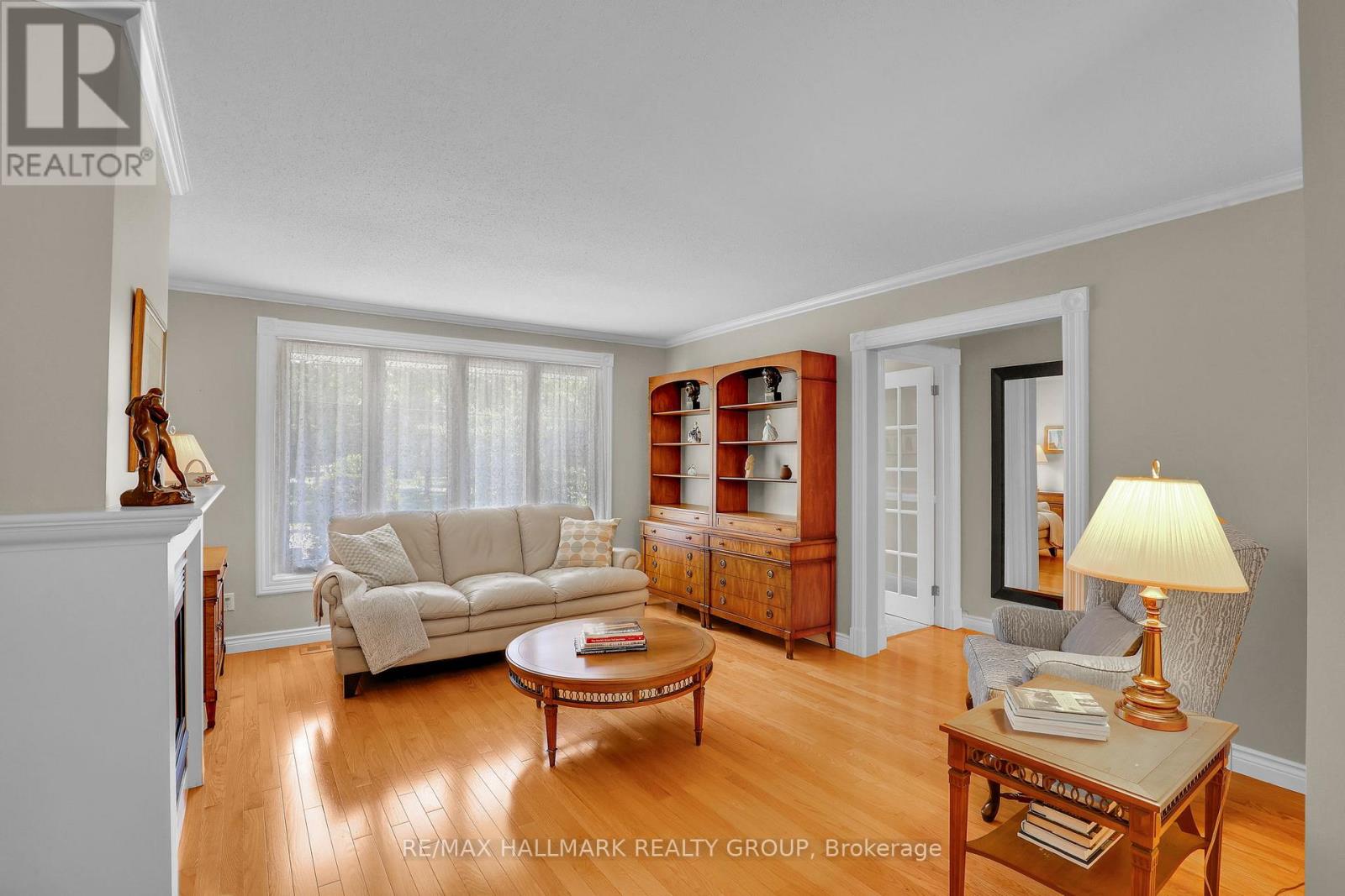 3242 Albion Road S Property Photo 14