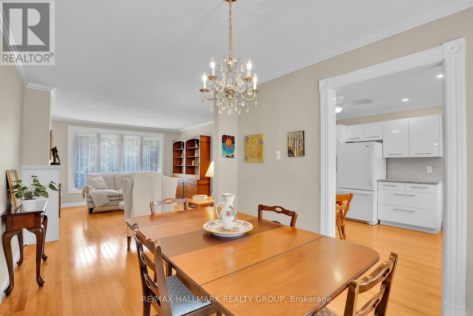 3242 Albion Road S Property Photo 16
