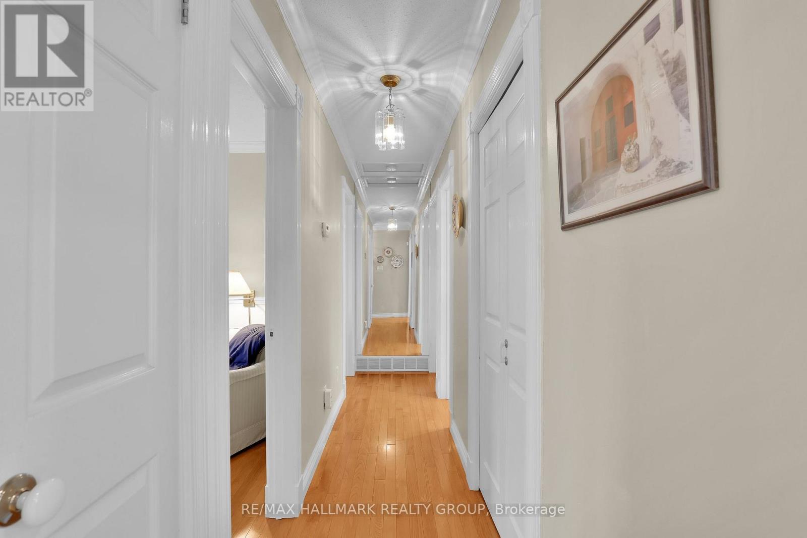 3242 Albion Road S Property Photo 24