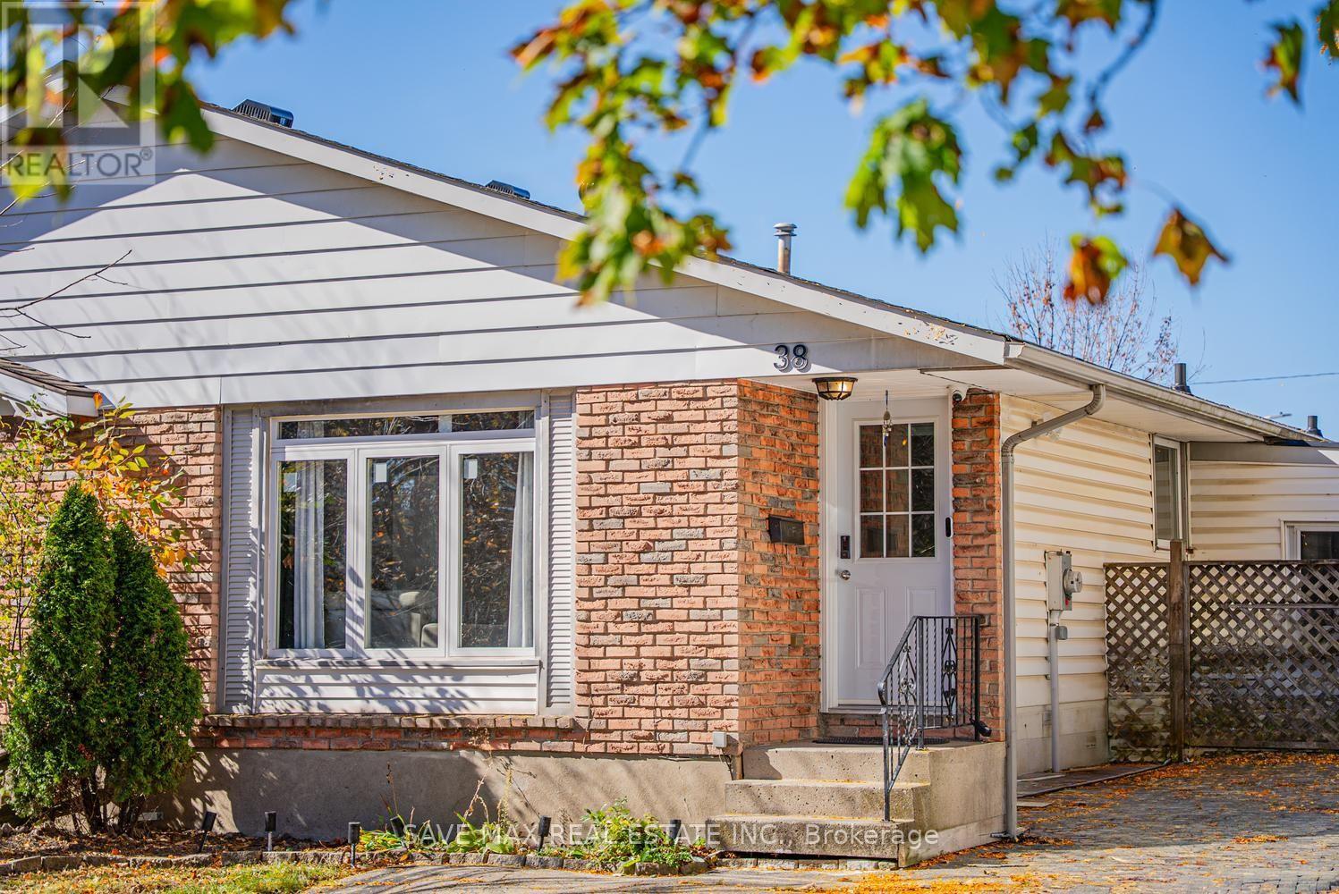 38 MANLEY CRESCENT Property Photo 1