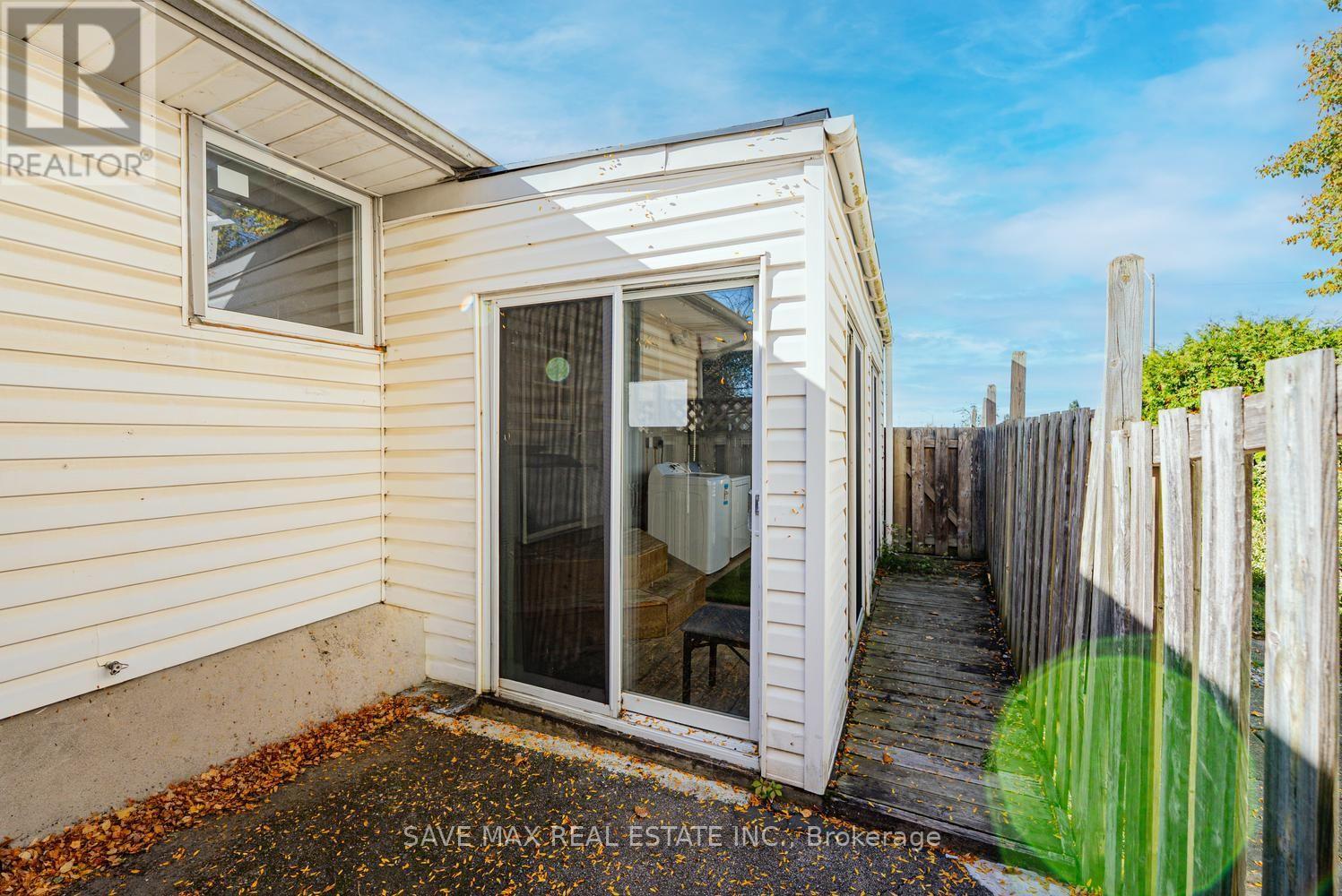 38 Manley Crescent Property Photo 42