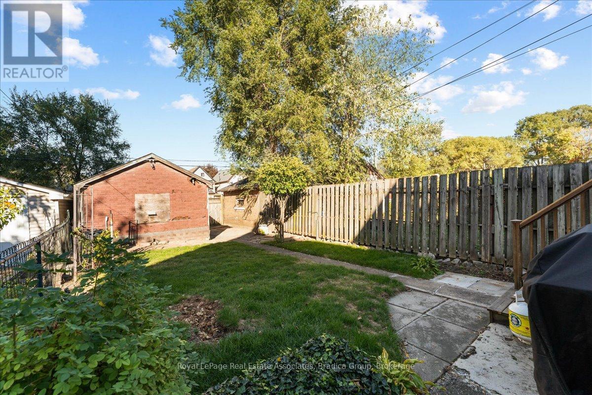 79 Case Street Property Photo 20