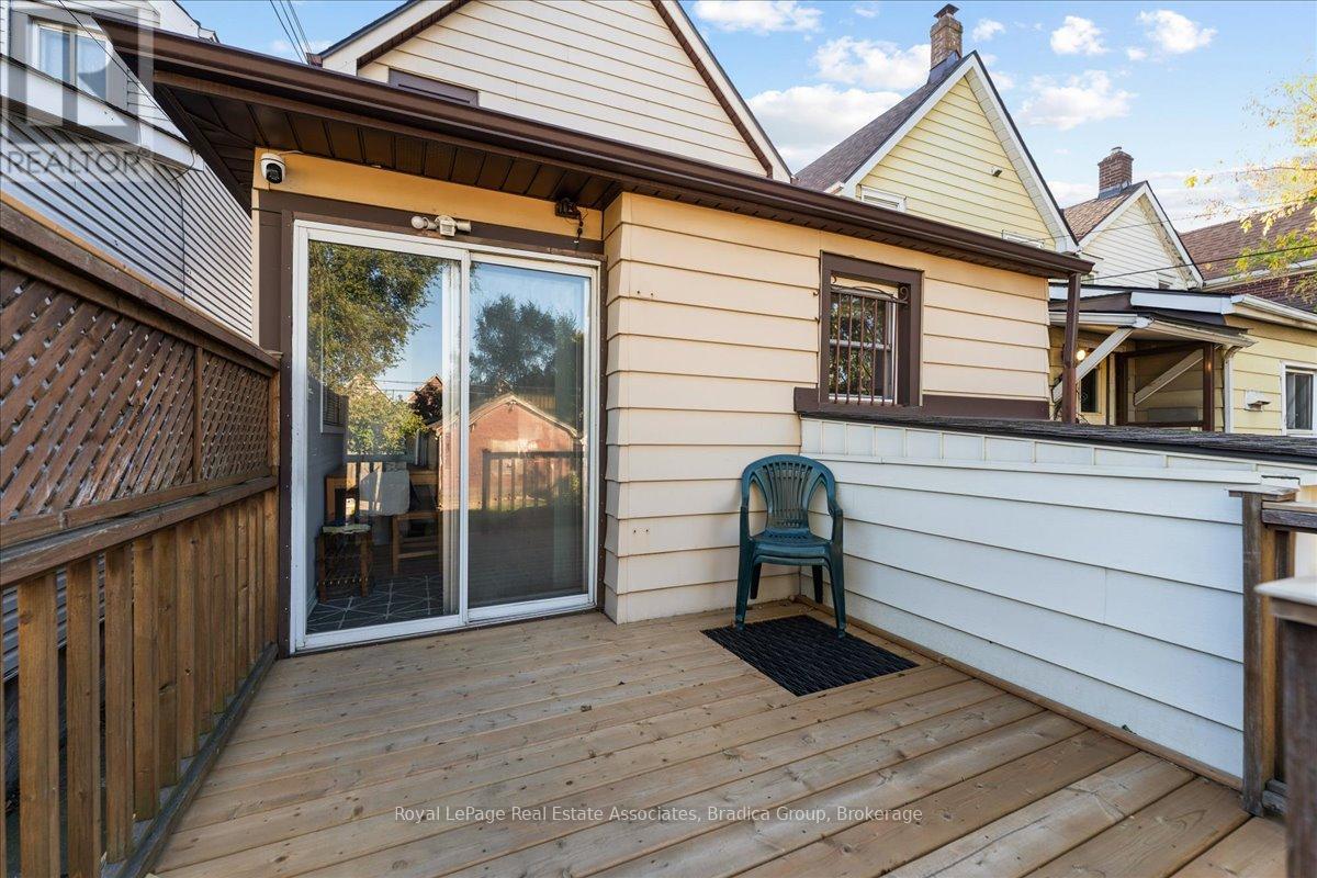 79 Case Street Property Photo 24