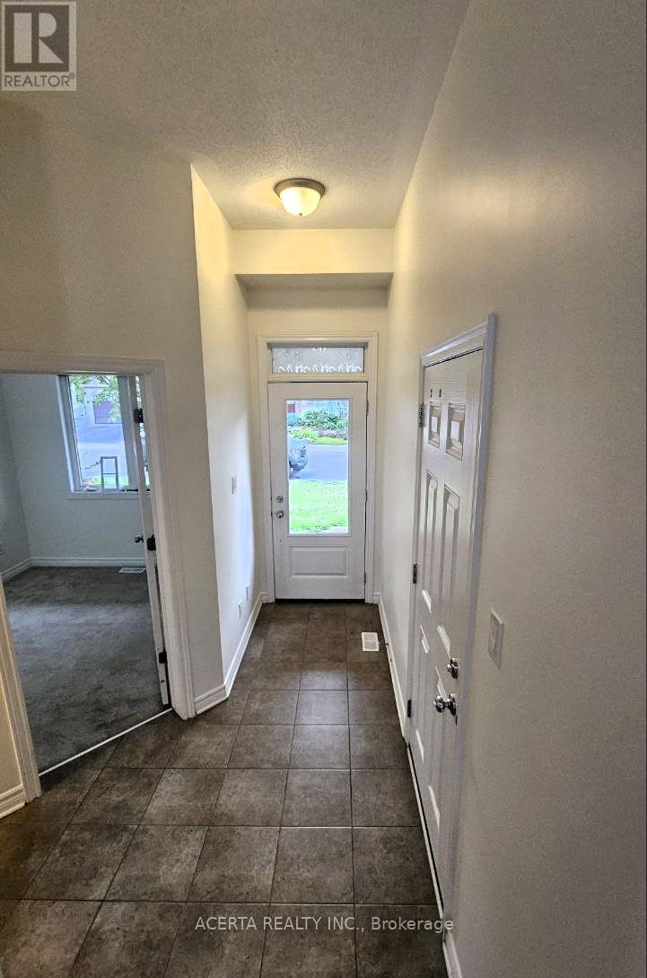 420 Abbeydale Circle Property Photo 2