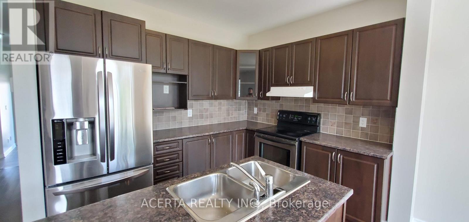420 Abbeydale Circle Property Photo 7