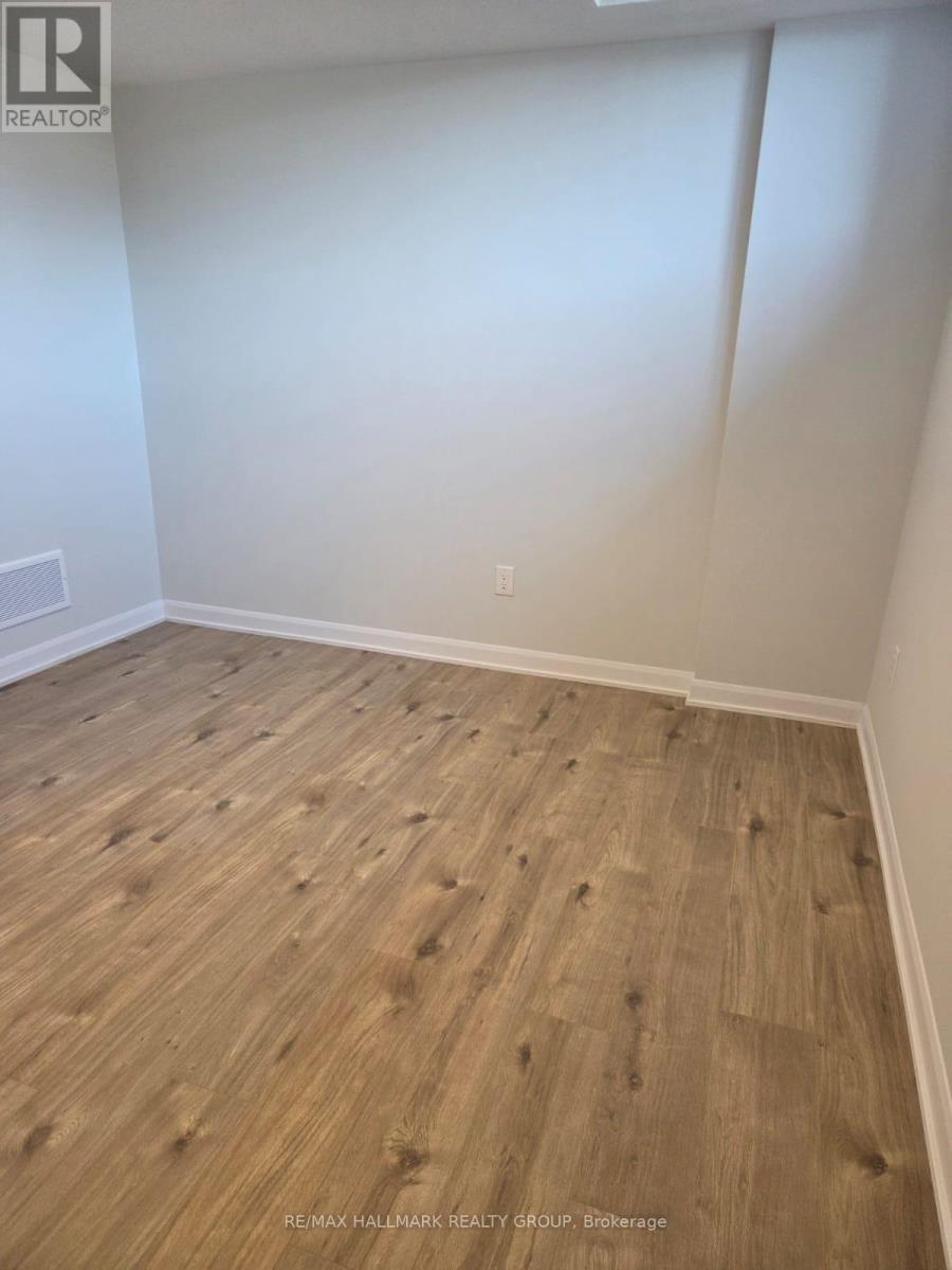 24 - 201 Glenroy Gilbert Drive Property Photo 18