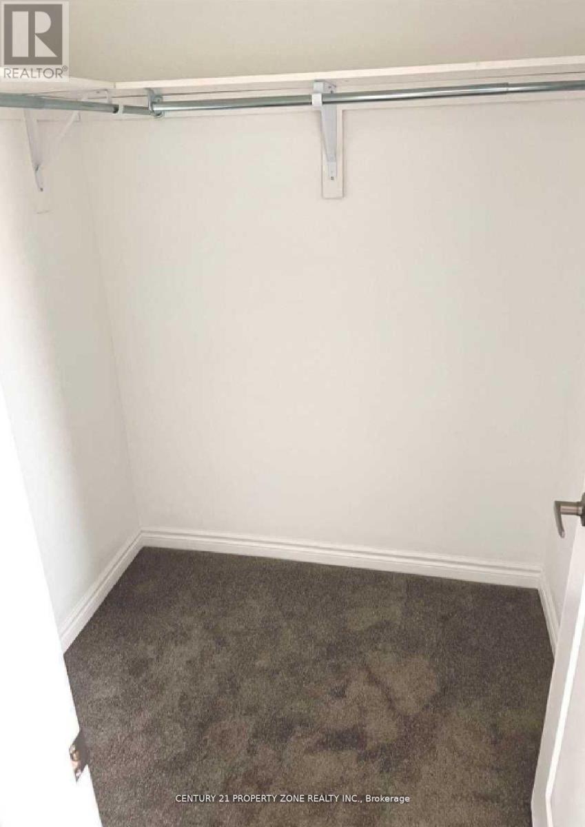 298 Louise Street Property Photo 14