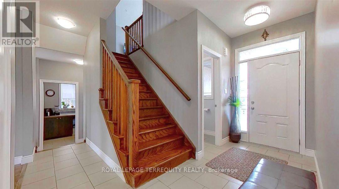 405 Westcroft Drive Property Photo 3