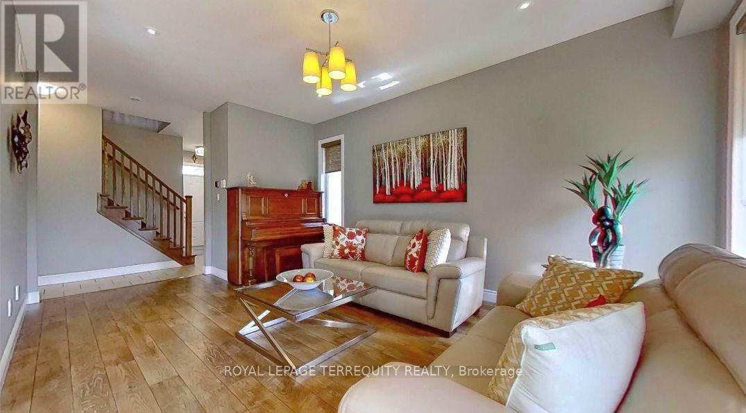 405 Westcroft Drive Property Photo 6