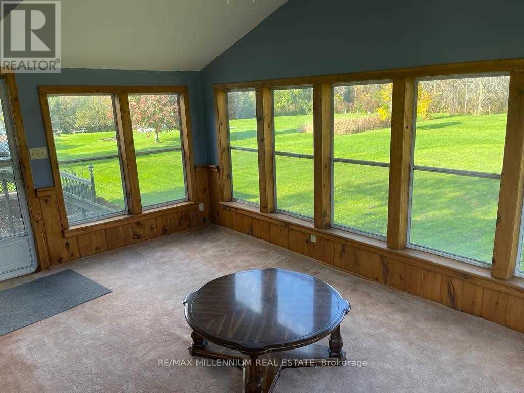 546 Evans Road Property Photo 7