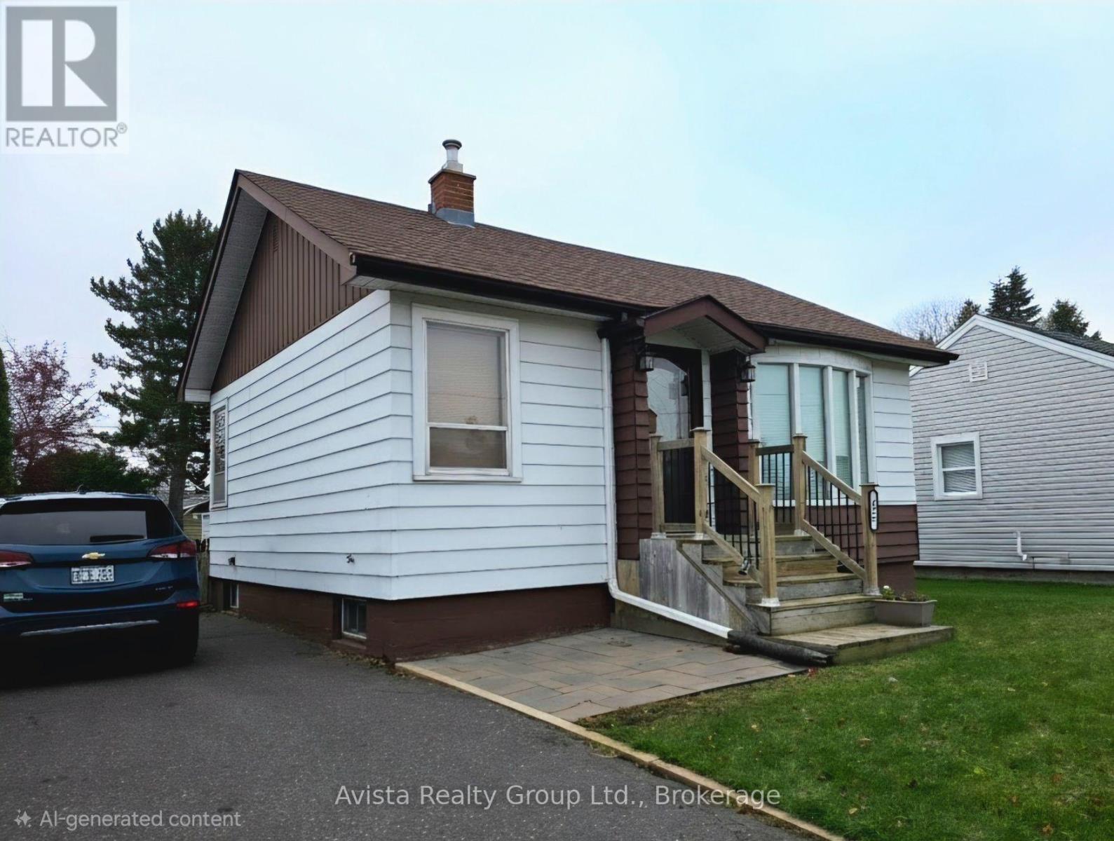 426 Christina Street E Property Photo 1