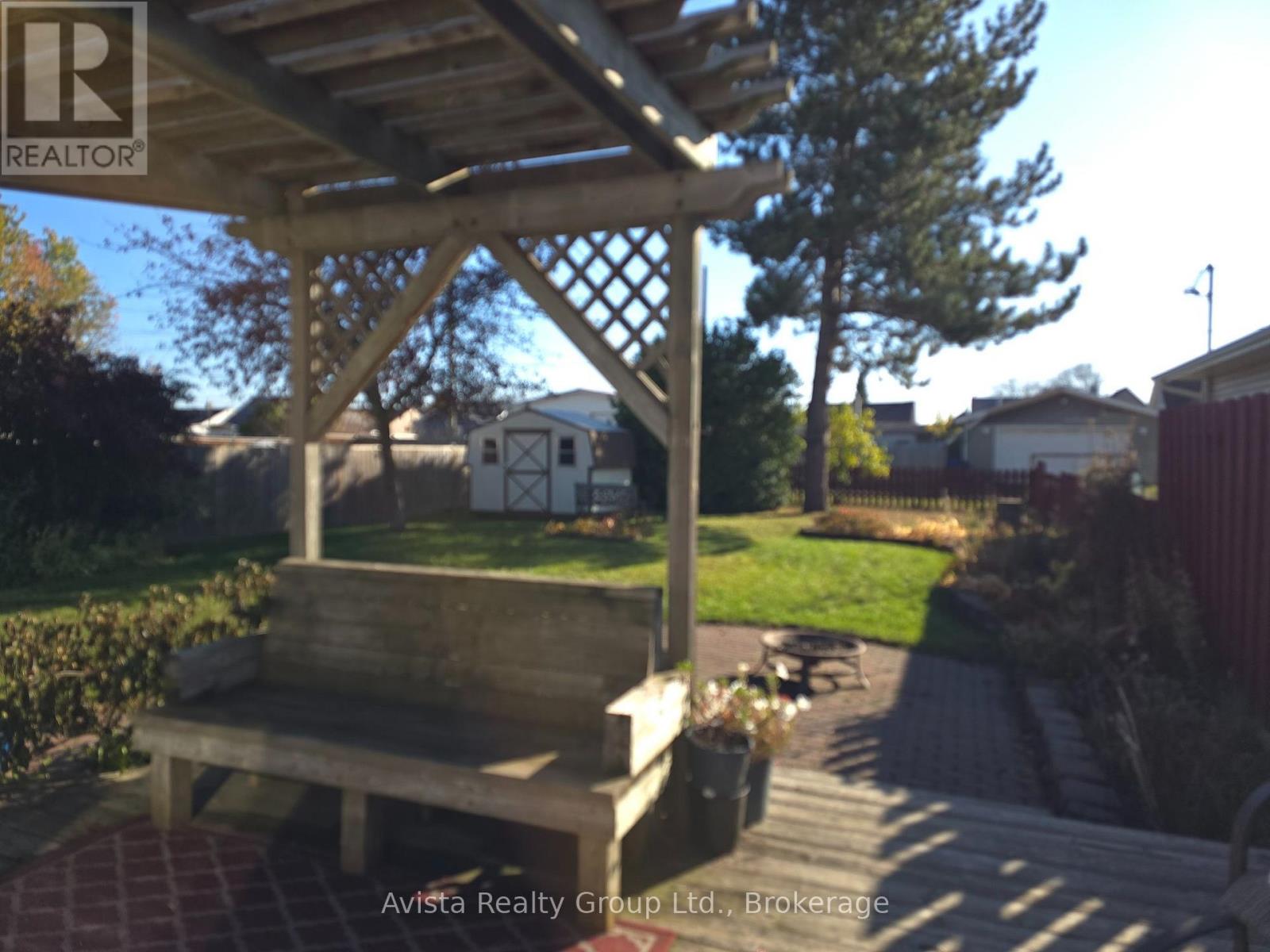 426 Christina Street E Property Photo 30
