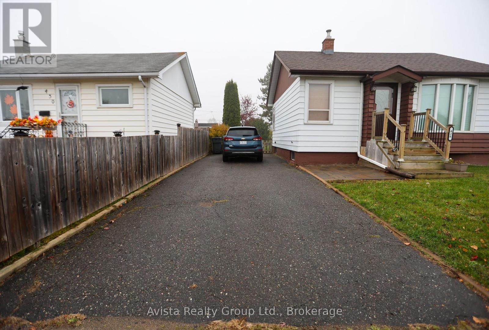 426 Christina Street E Property Photo 37