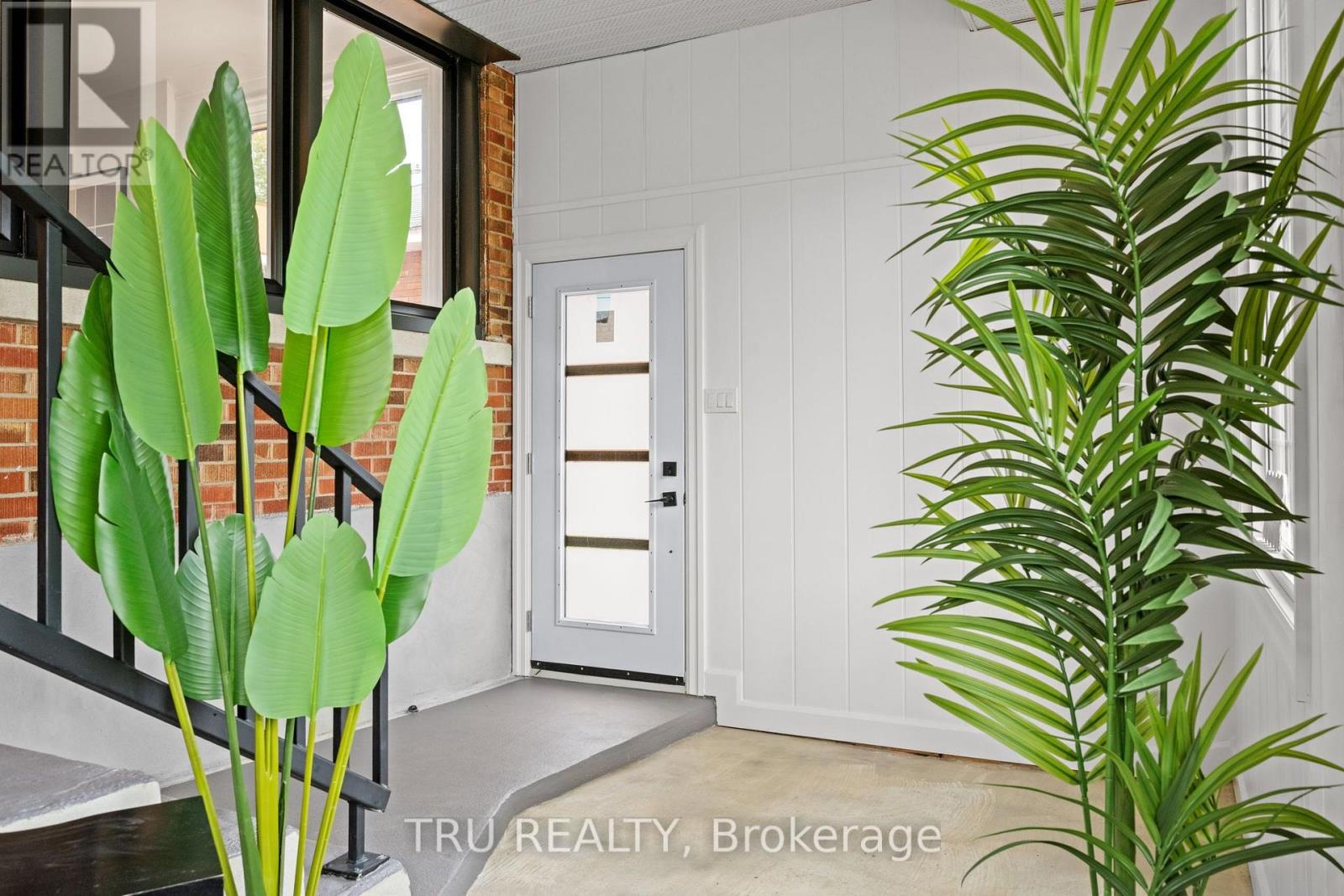 2110 Honeywell Avenue Property Photo 4