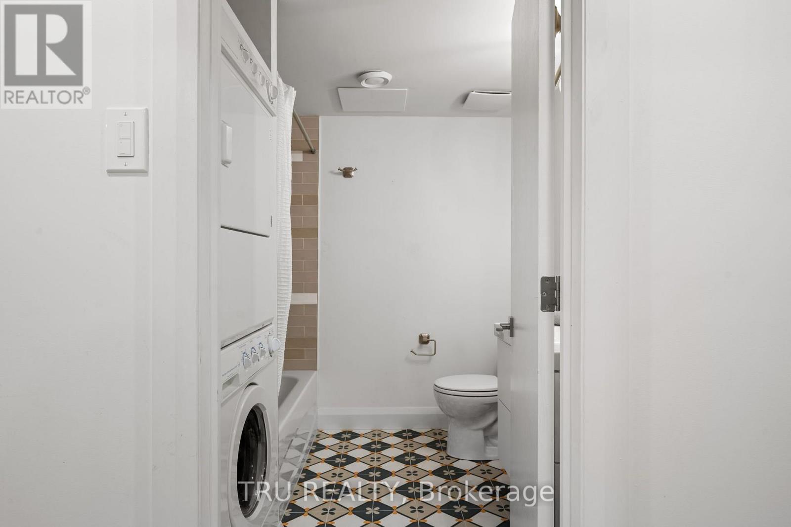2110 Honeywell Avenue Property Photo 36